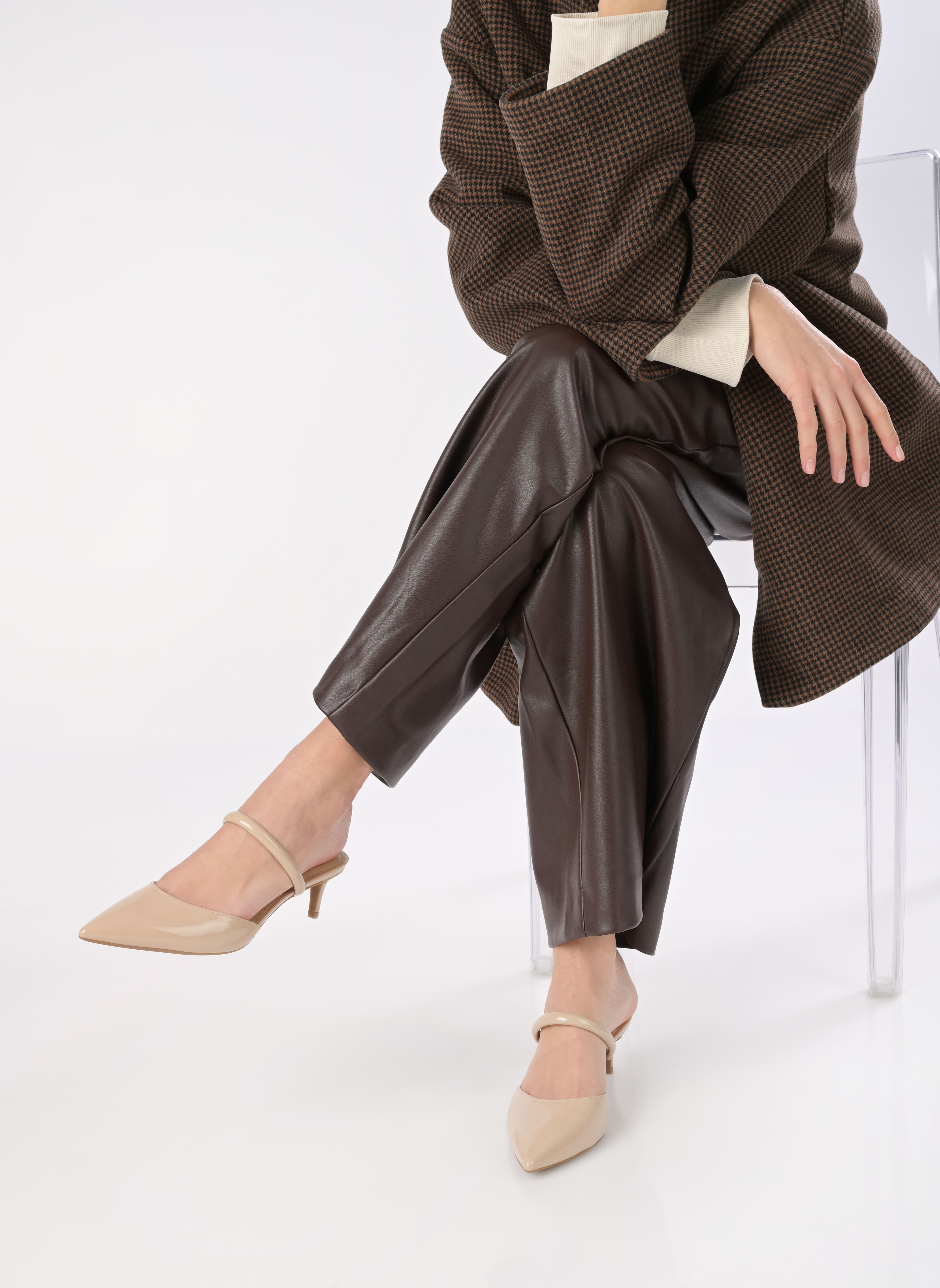 Mules JESSA FLEX MULE KITTEN femme beige Michael Michael Kors Mules JESSA FLEX MULE KITTEN femme beige LT Blush