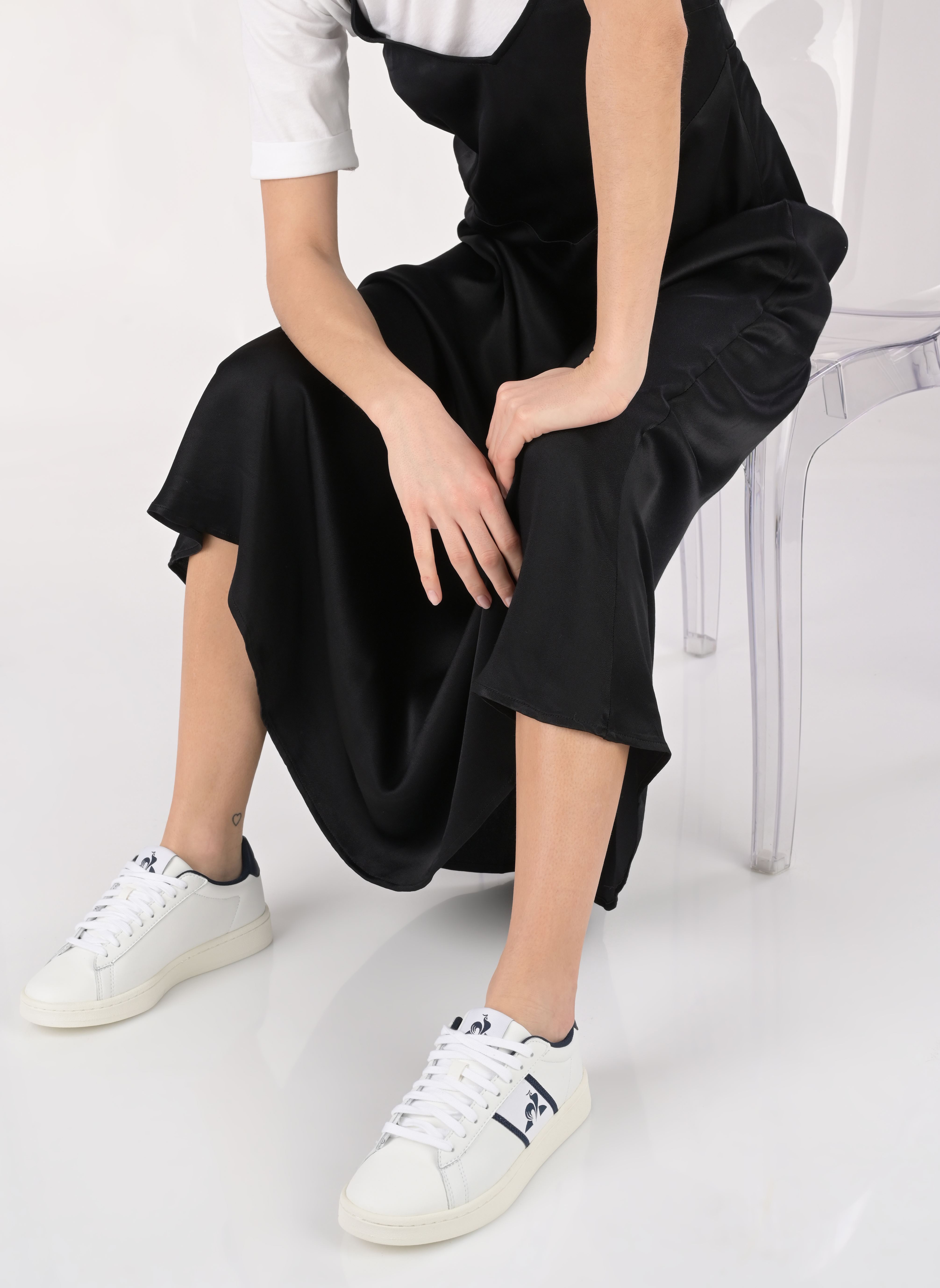 Baskets basses CLASSIC SOFT blanc Le Coq Sportif Baskets basses CLASSIC SOFT blanc OPTICAL WHITE/DRESS BLUE