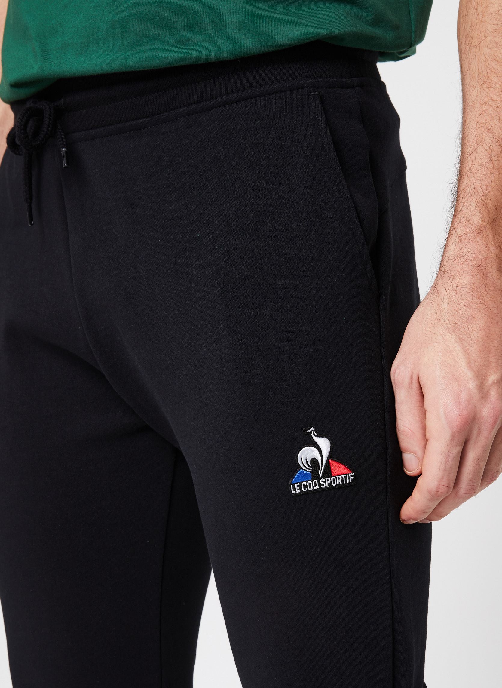 Slim-fit broeken ESS Pant Slim N°1 M heren zwart Le Coq Sportif Slim-fit broeken ESS Pant Slim N°1 M heren zwart Black