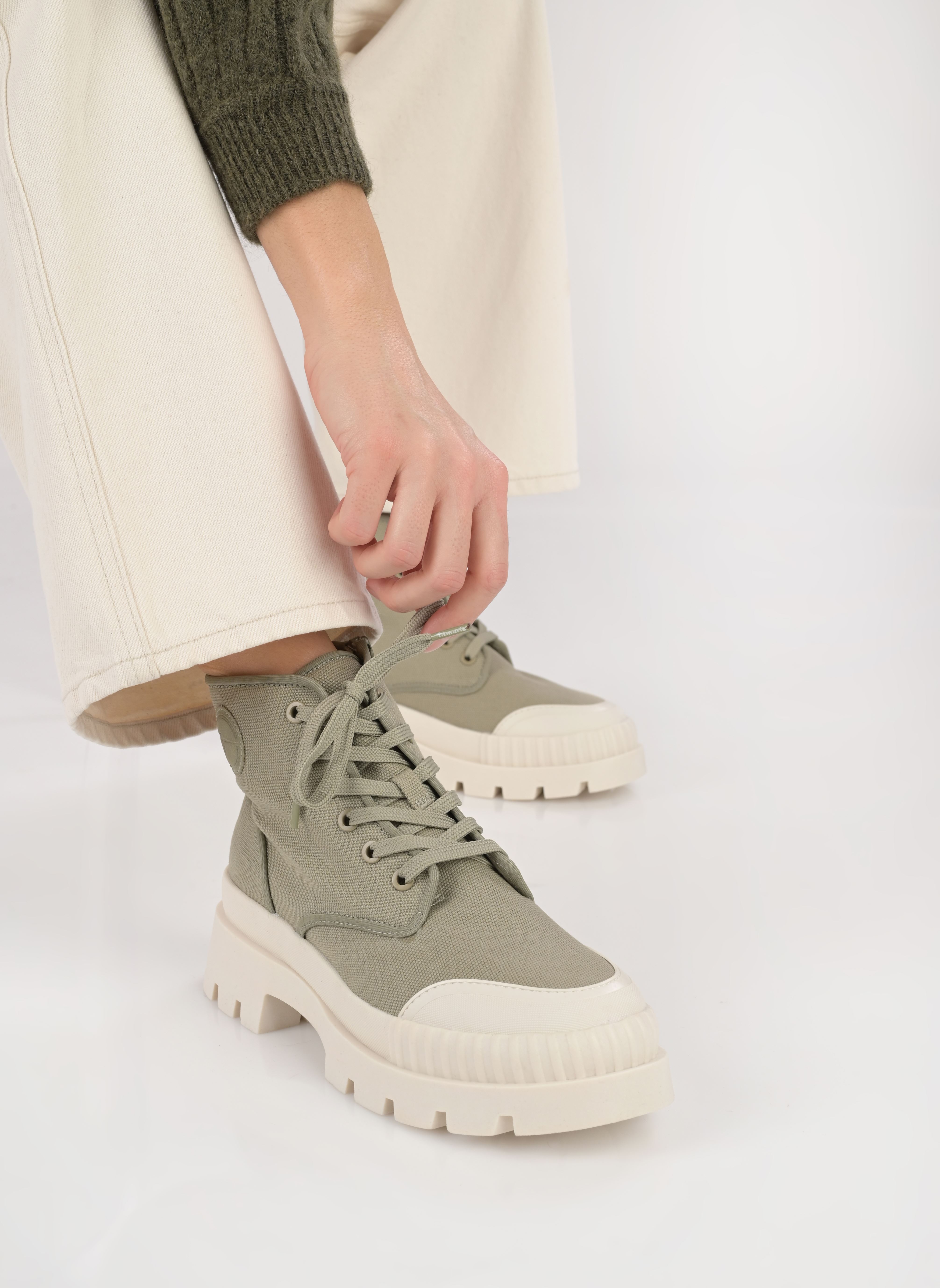 Baskets montantes 25215-20 femme vert Tamaris Baskets montantes 25215-20 femme vert SAGE