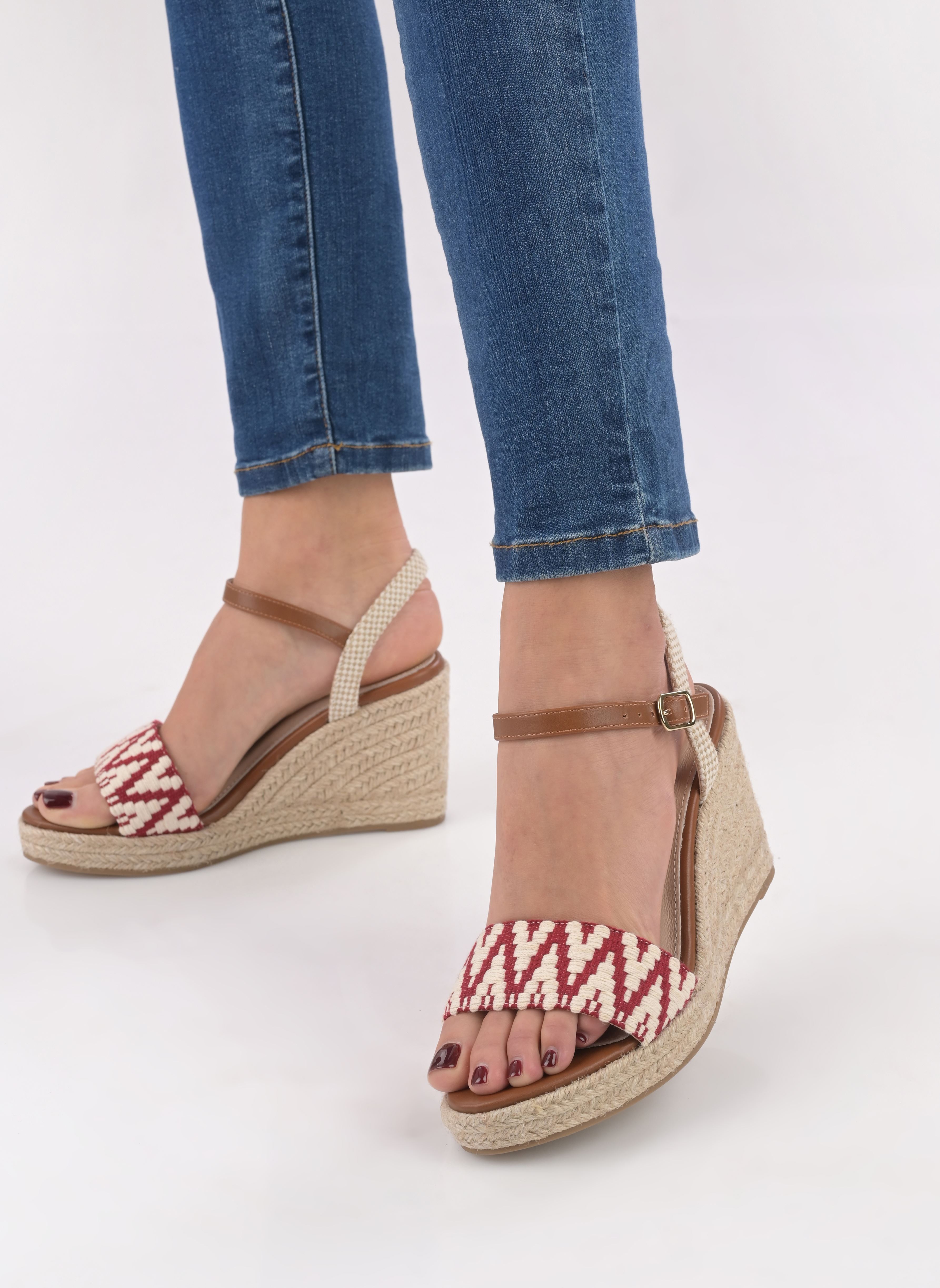 Keil- und Plateausandalen SD2542 damen mehrfarbig Vanessa Wu Keil- und Plateausandalen SD2542 damen mehrfarbig Framboise