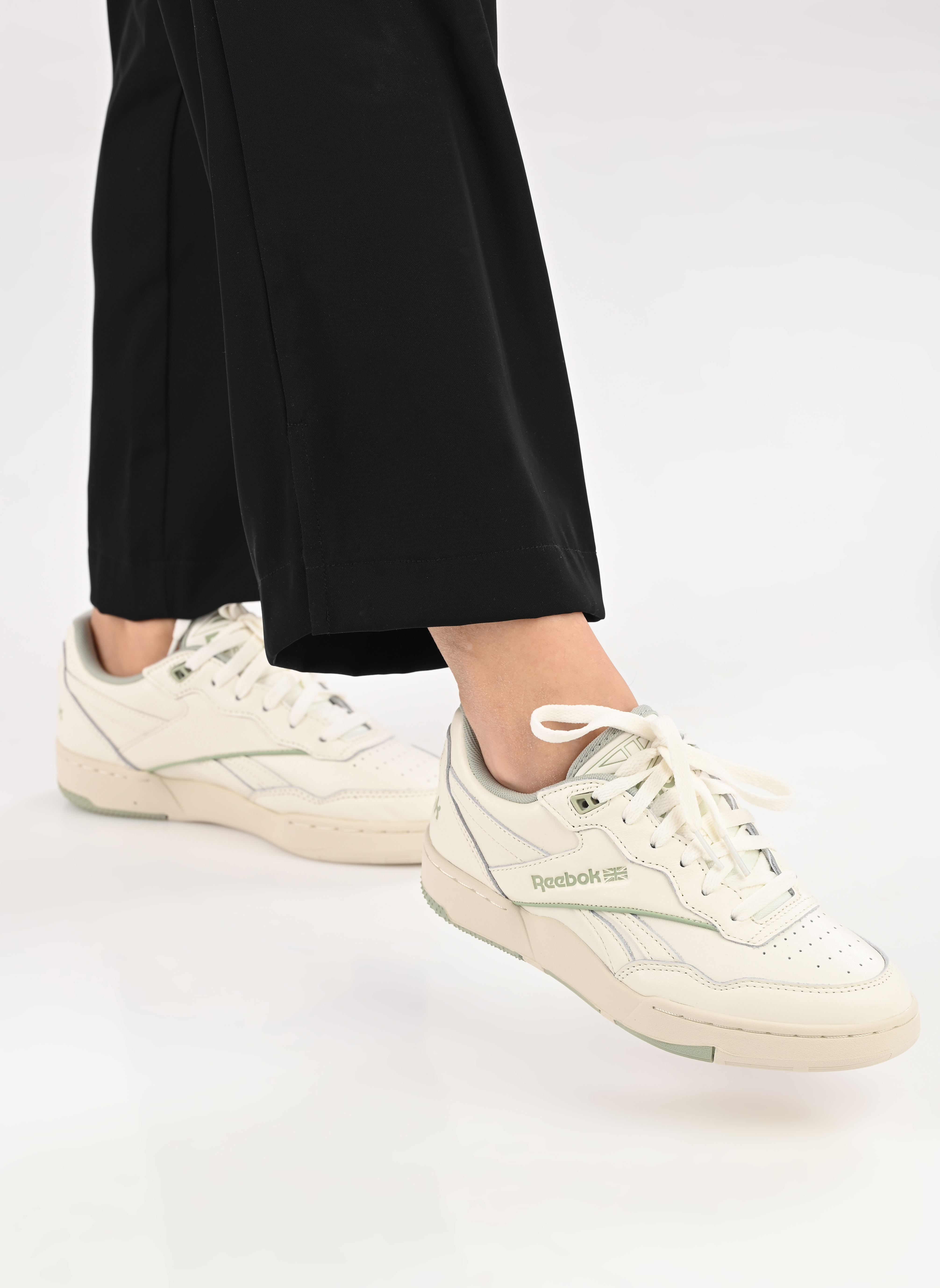 Niedrige Sneaker Bb 4000 damen weiß Reebok Niedrige Sneaker Bb 4000 damen weiß CHALK/VINGRE/PUGRY2