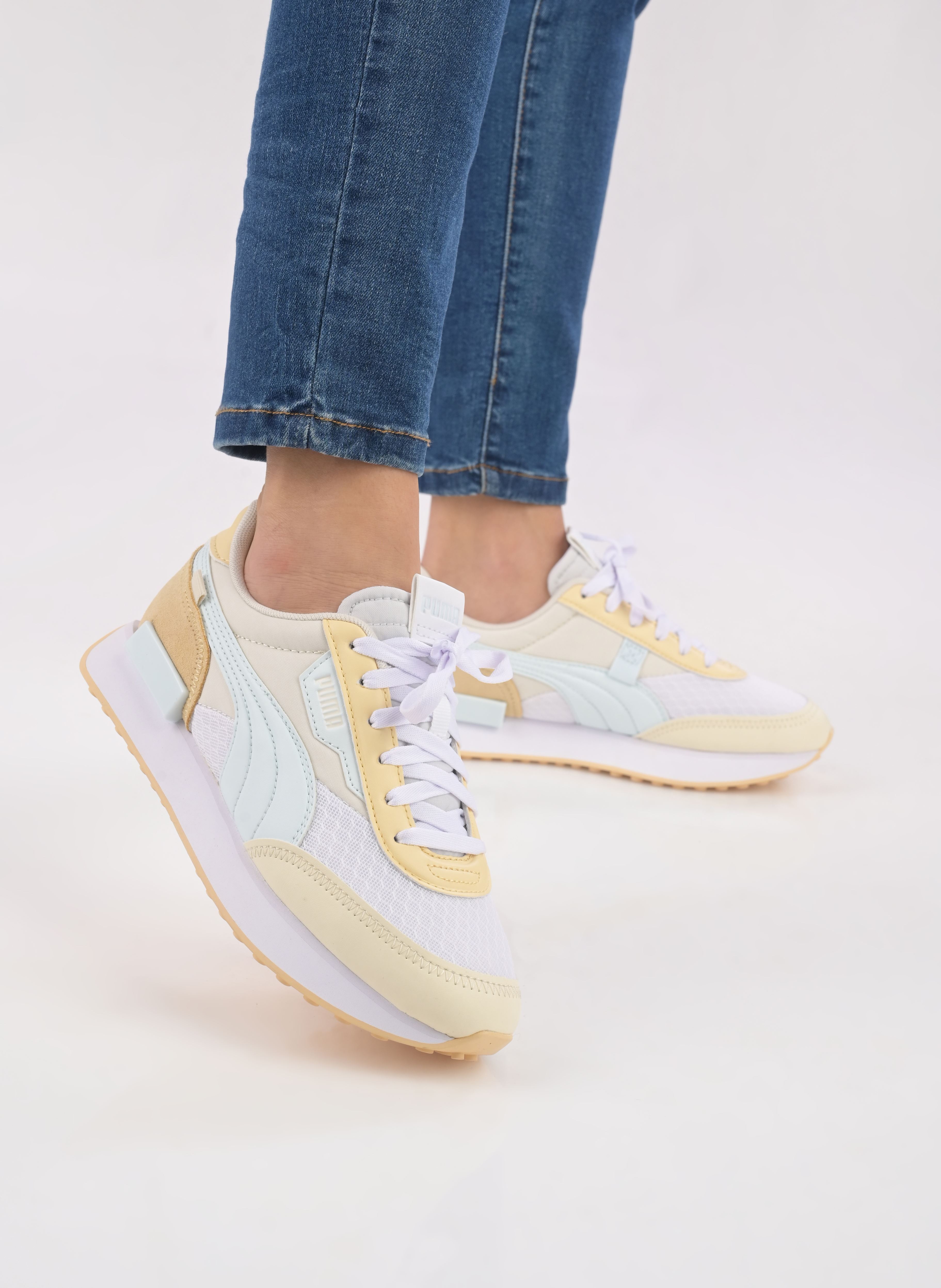 Baskets basses Future Rider Pastel Wns femme jaune Puma Baskets basses Future Rider Pastel Wns femme jaune PUMA WHITE-SUGARED ALMOND