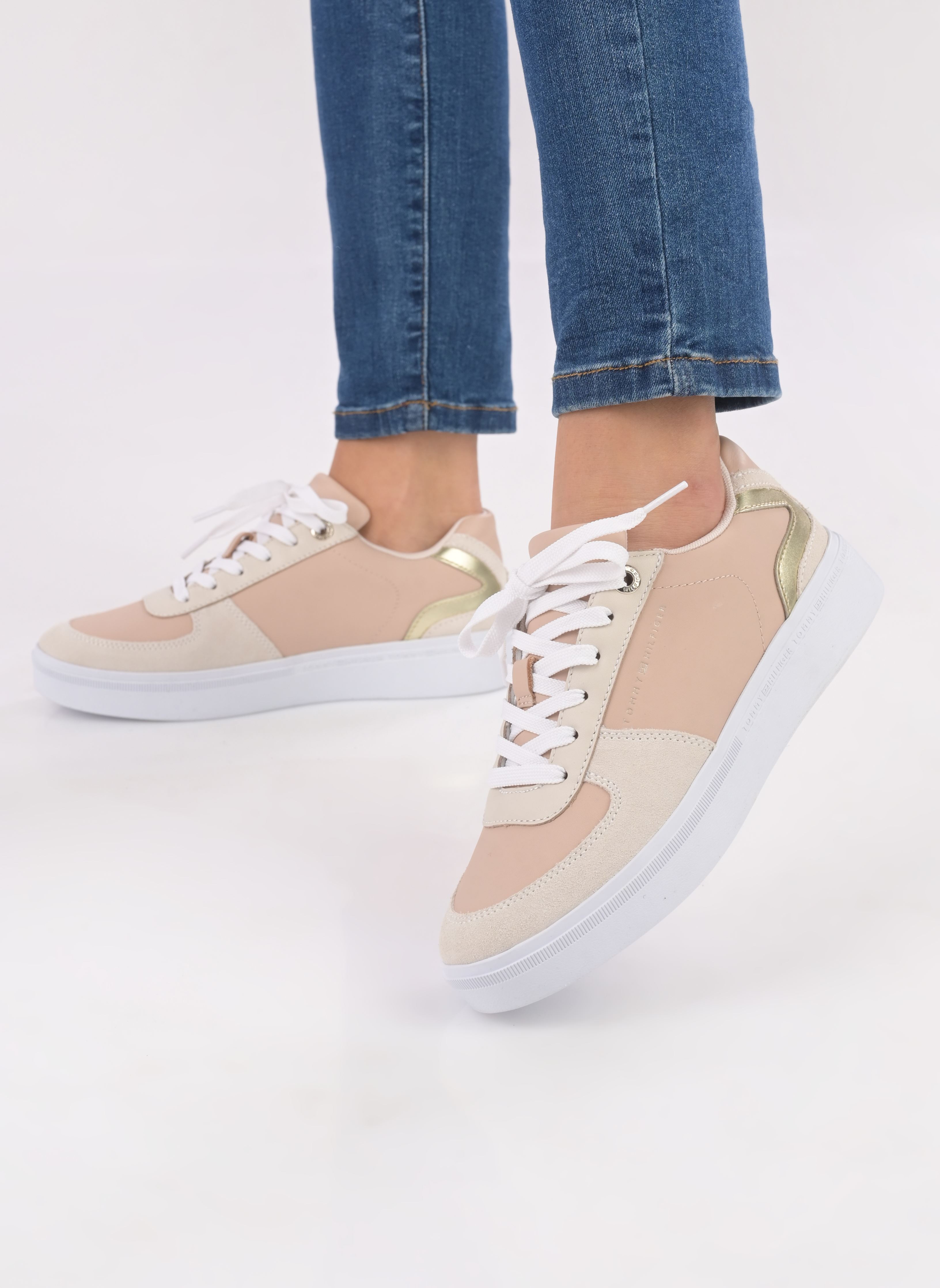Niedrige Sneaker LEATHER COURT SNEAKER damen beige Tommy Hilfiger Niedrige Sneaker LEATHER COURT SNEAKER damen beige MISTY BLUSH