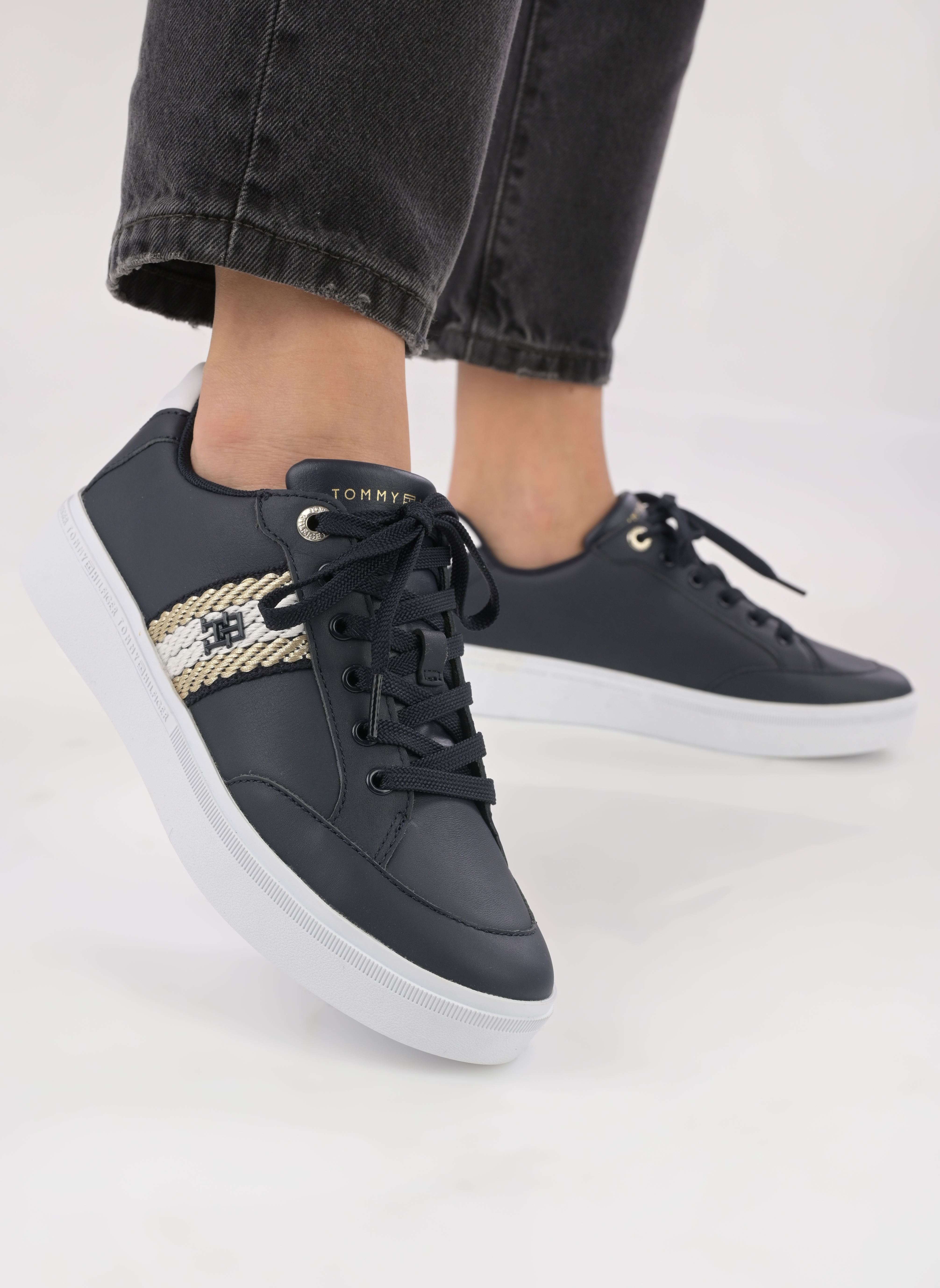 Niedrige Sneaker COURT SNEAKER WITH WEBBING damen blau Tommy Hilfiger Niedrige Sneaker COURT SNEAKER WITH WEBBING damen blau SPACE BLUE