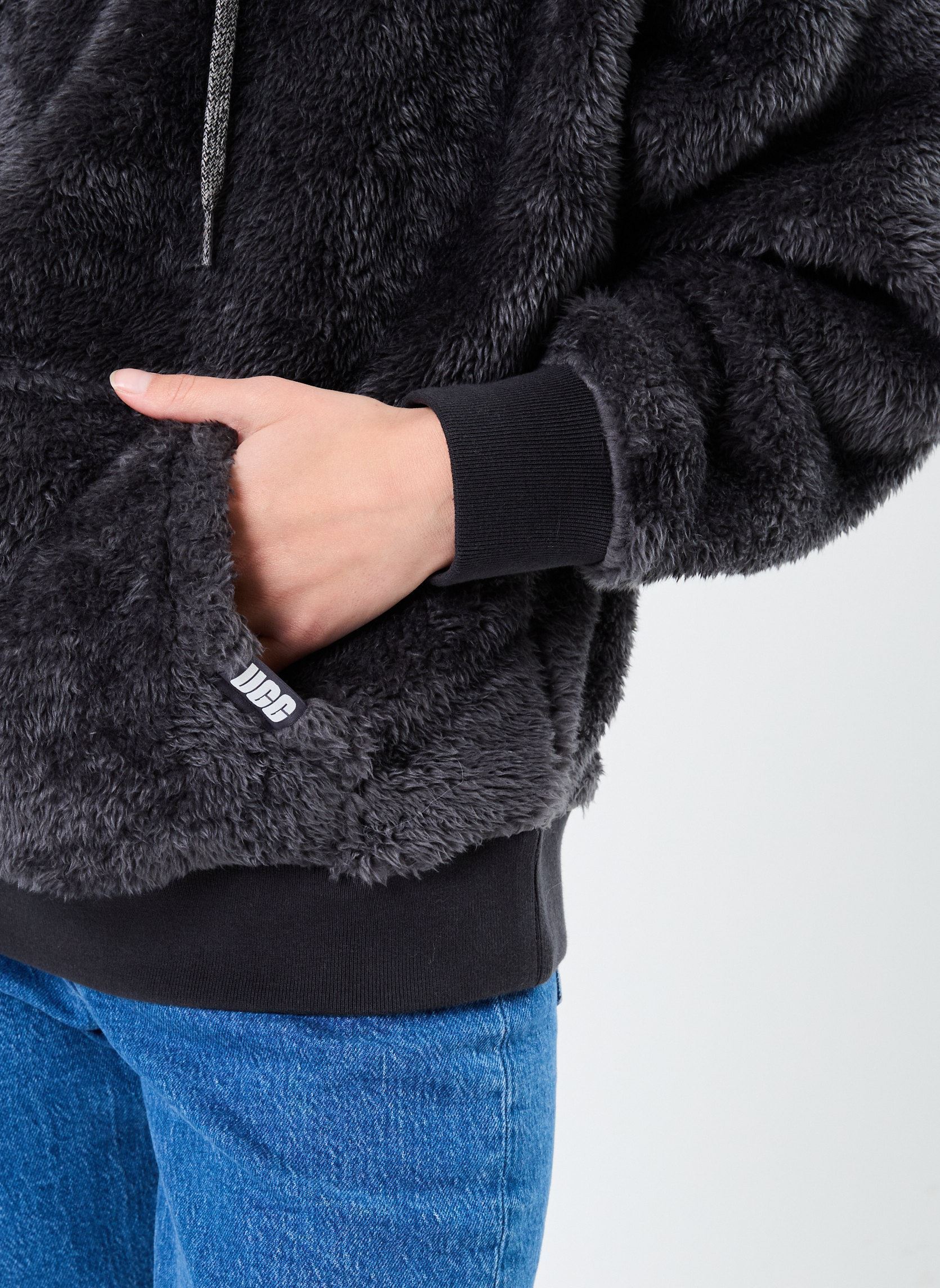 Kapuzenpullover W LOYRA SHERPA HOODIE damen schwarz UGG Kapuzenpullover W LOYRA SHERPA HOODIE damen schwarz INK BLACK
