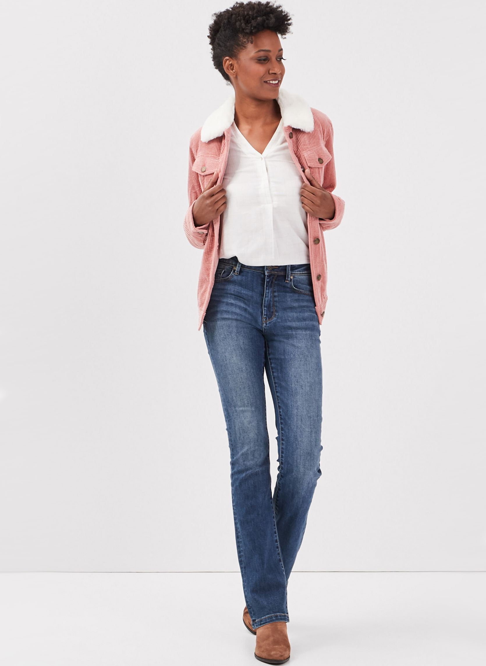 Rechte broeken BALI-BUTTON dames blauw Bonobo Rechte broeken BALI-BUTTON dames blauw DENIM STONE