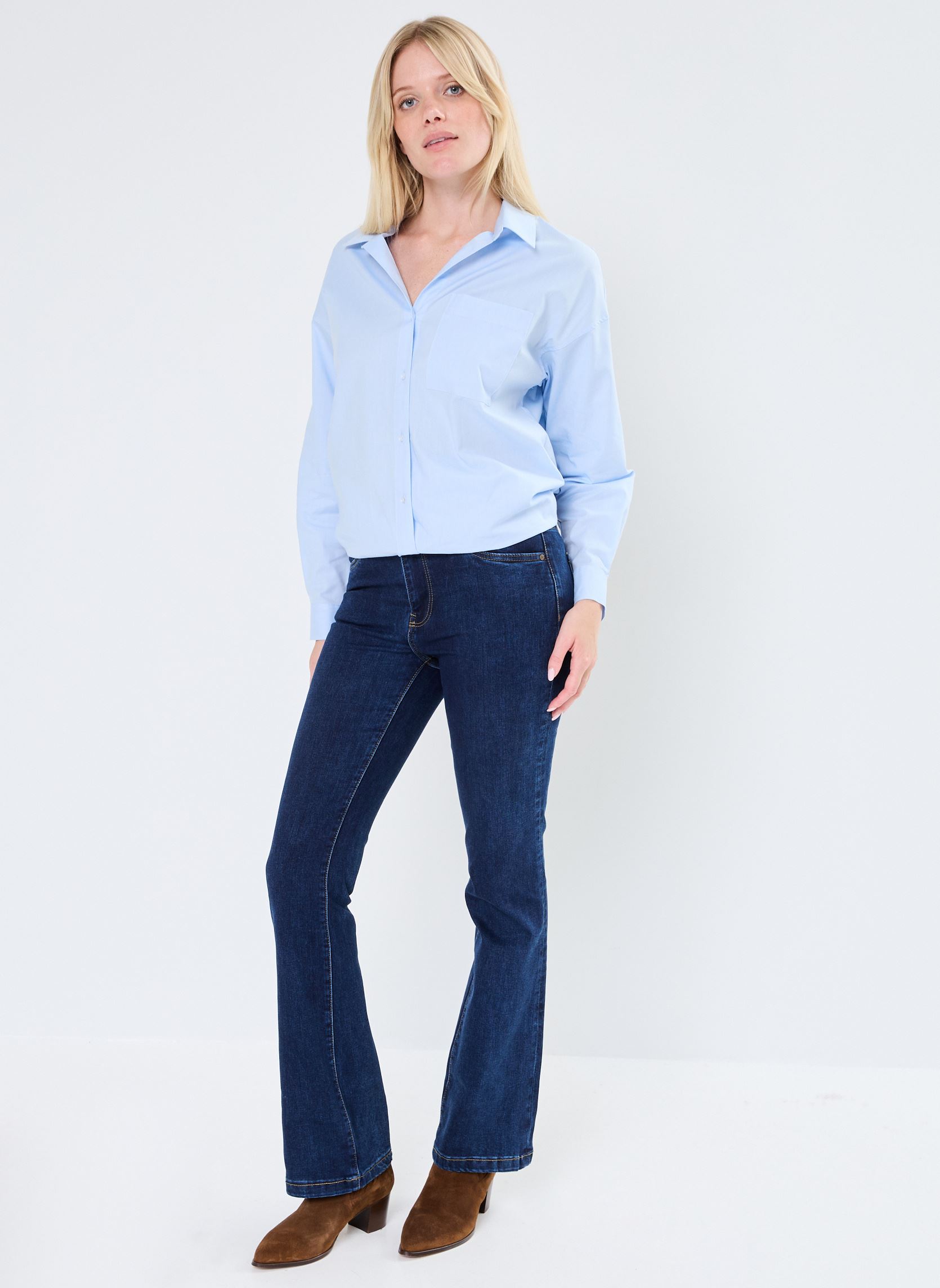 Rechte broeken BALI-BUTTON dames blauw Bonobo Rechte broeken BALI-BUTTON dames blauw DENIM BRUT