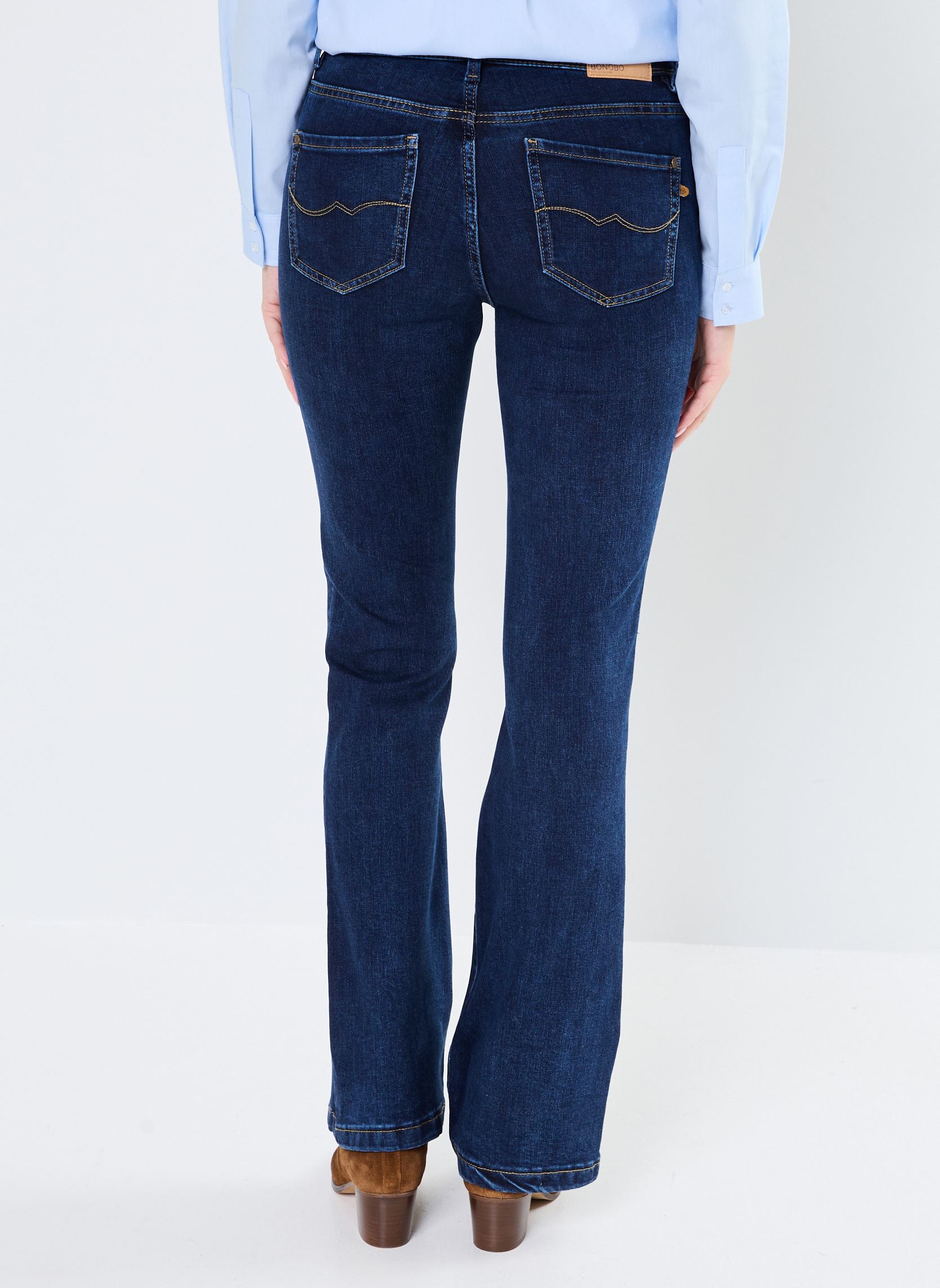 Rechte broeken BALI-BUTTON dames blauw Bonobo Rechte broeken BALI-BUTTON dames blauw DENIM BRUT