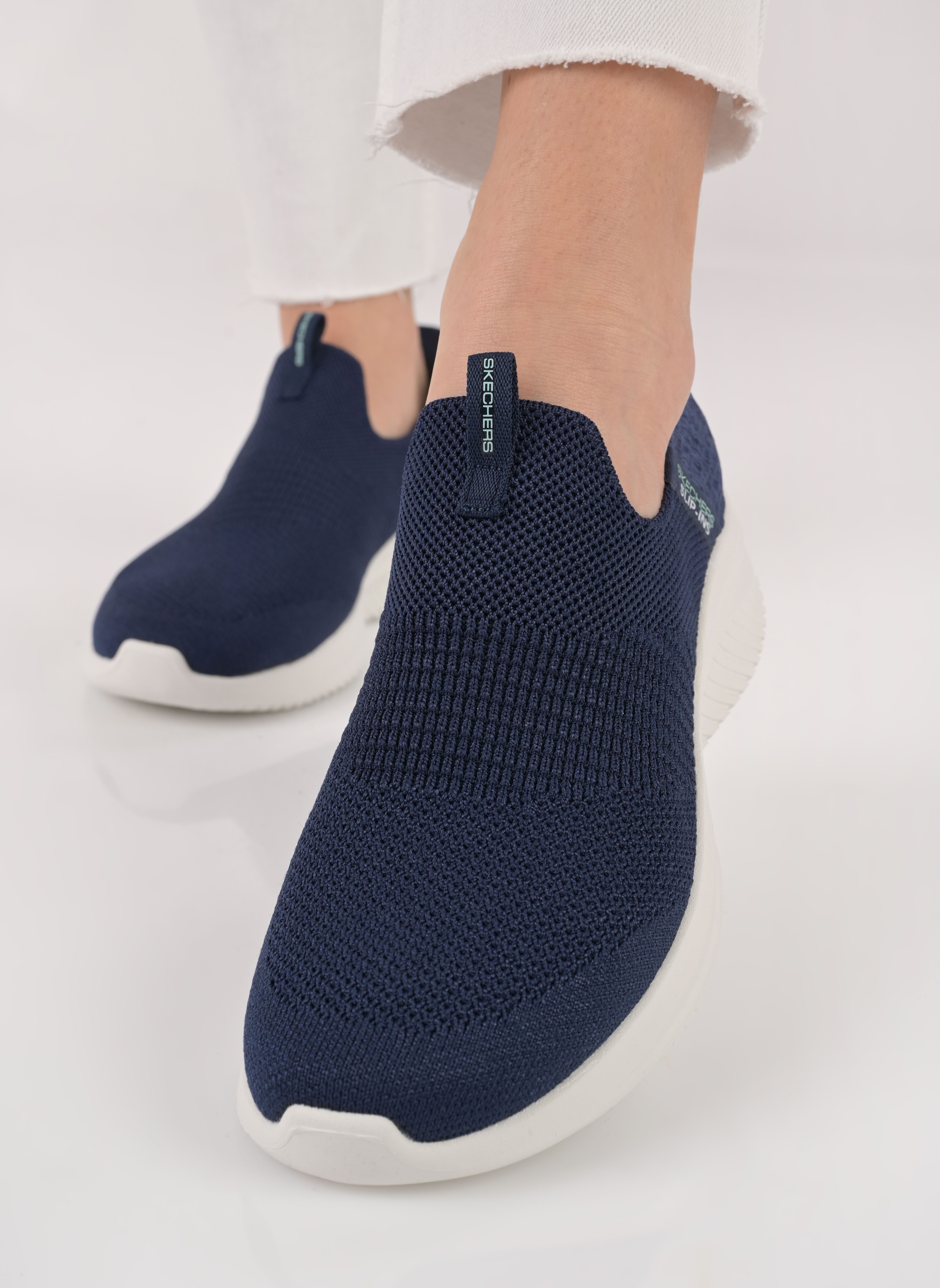 Baskets basses SLIP INS - ULTRA FLEX 3.0 - SMOOTH STEP femme bleu Skechers Baskets basses SLIP INS - ULTRA FLEX 3.0 - SMOOTH STEP femme bleu NVY