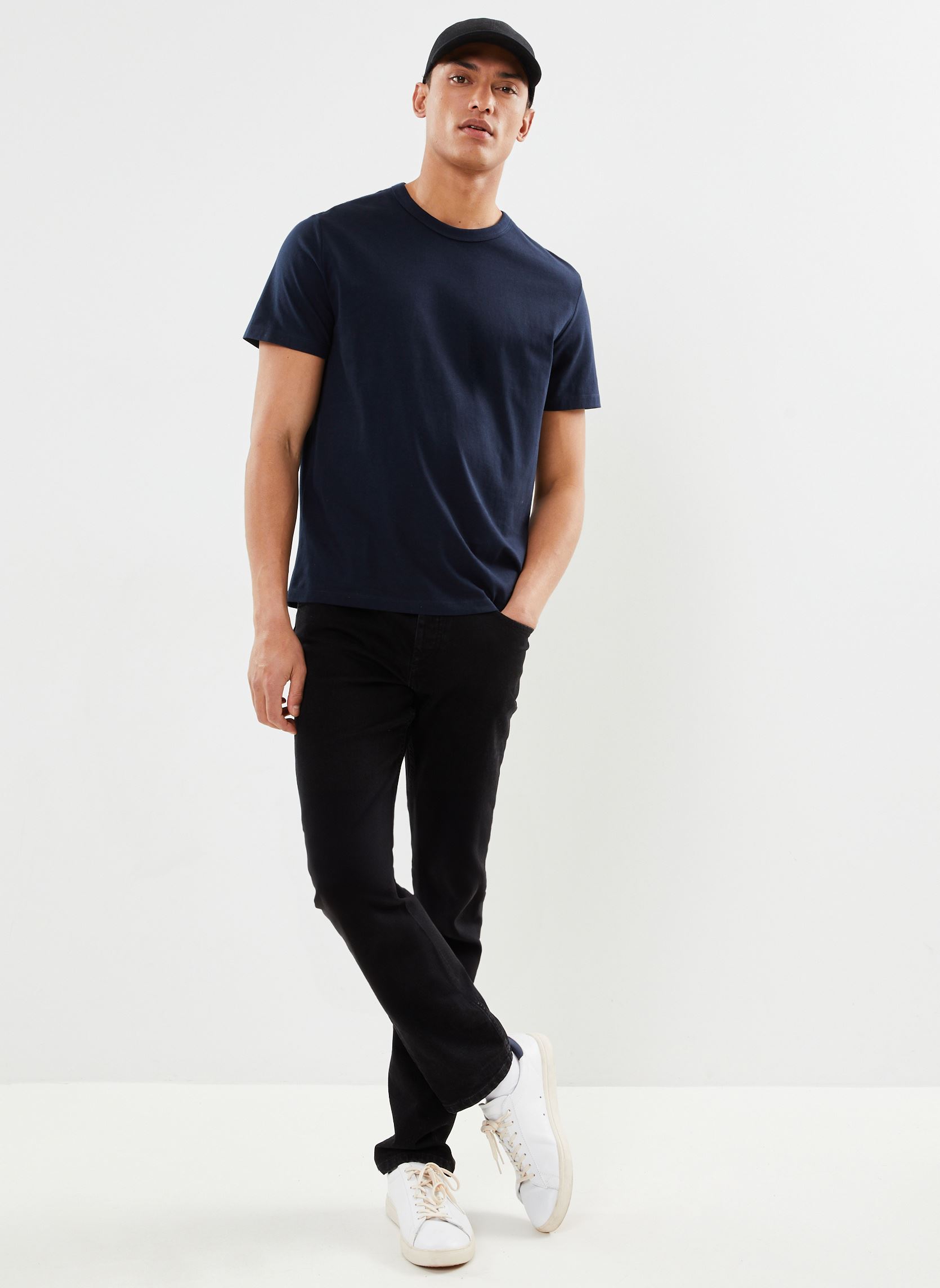 Tee-shirts CALVIN homme bleu Marvin&Co Tee-shirts CALVIN homme bleu SKY CAPTAIN