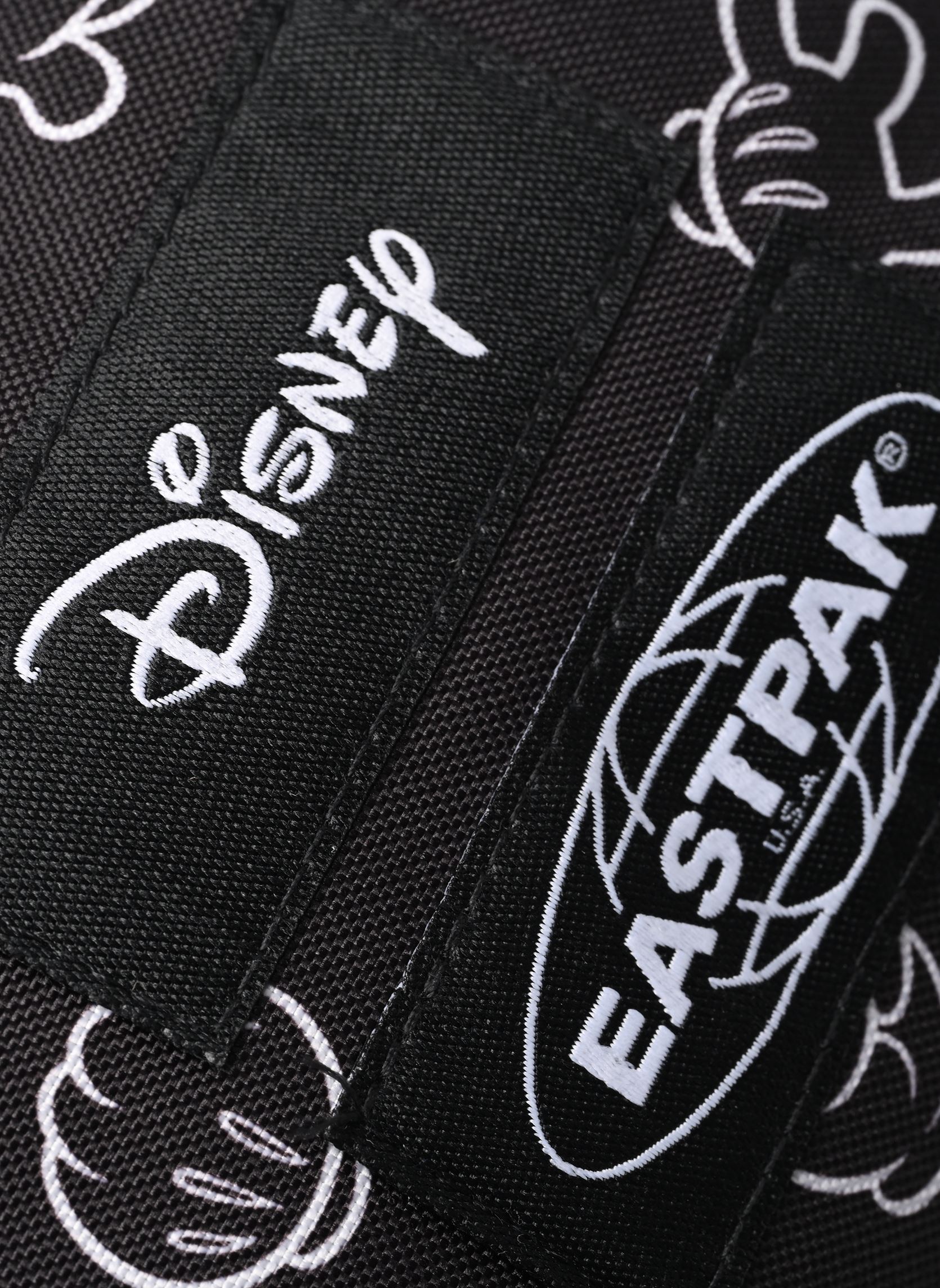 Sac à dos 31L Day Office Peanuts x Eastpak Sac à dos 31L Day Office Peanuts x Eastpak