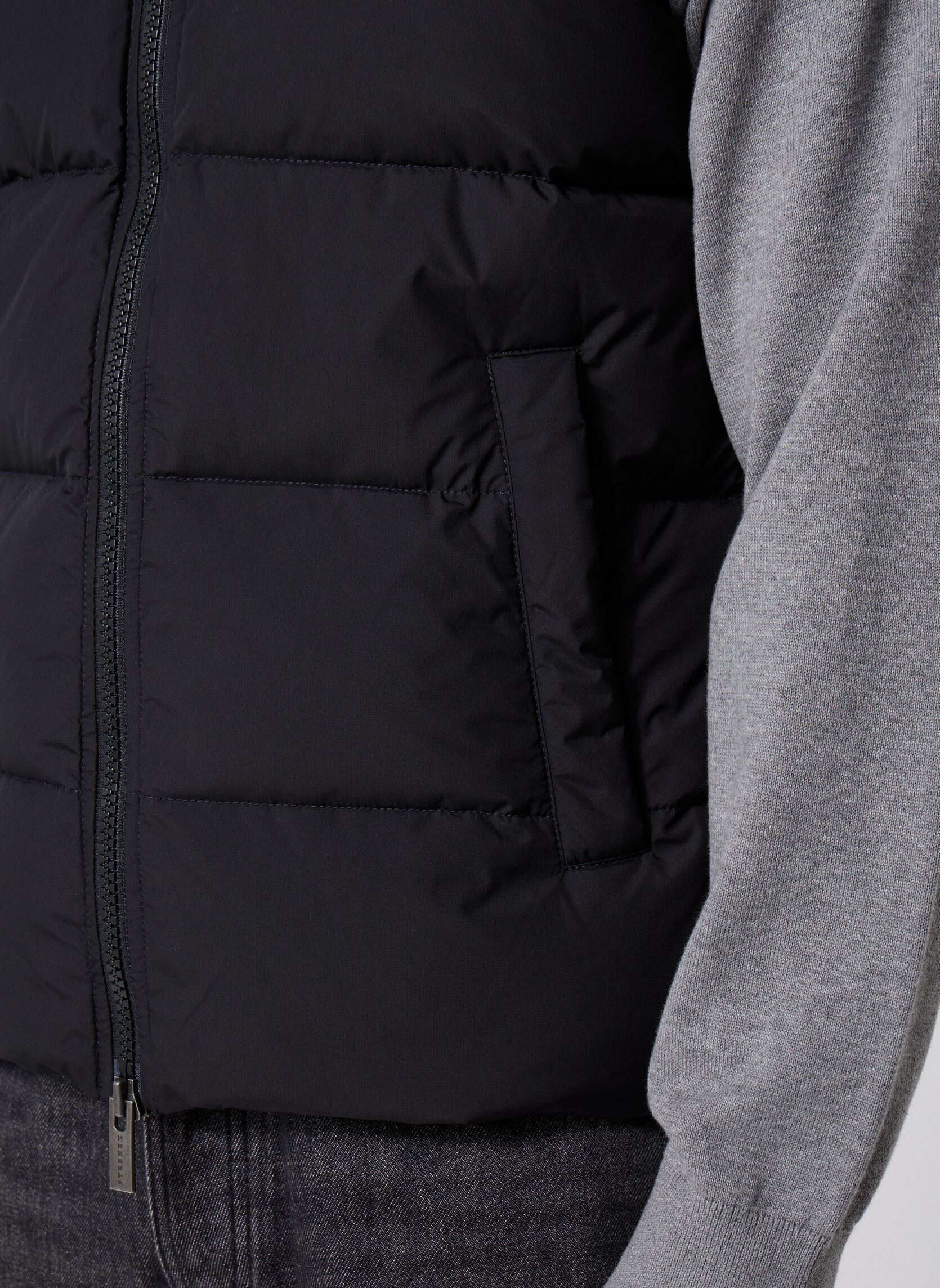 Doudounes sans manches SPOUTNIC MINI RIPSTOP VEST homme noir Pyrenex Doudounes sans manches SPOUTNIC MINI RIPSTOP VEST homme noir BLACK NEW