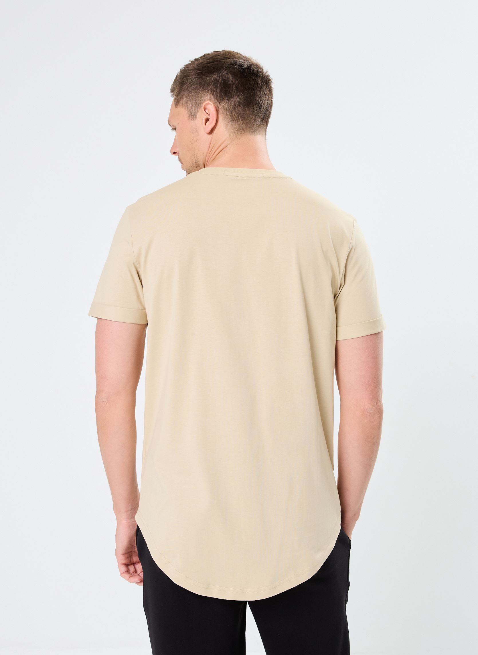 Kurzarm-T-Shirts Badge Round Hem Tee herren grün Calvin Klein Jeans Kurzarm-T-Shirts Badge Round Hem Tee herren grün PALE KHAKI