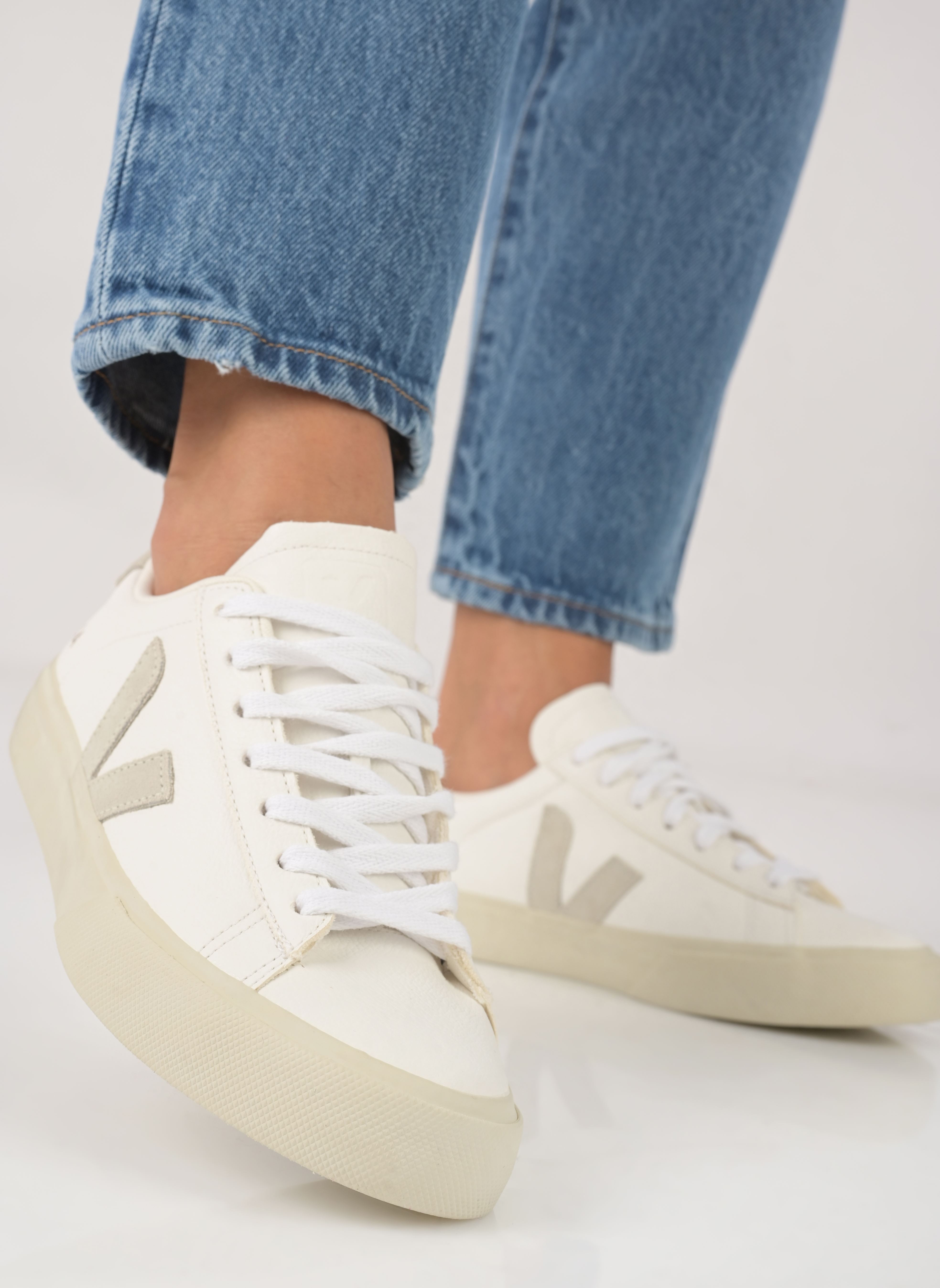 Sneakers Campo Chromefree Leather wit Veja Sneakers Campo Chromefree Leather wit EXTRA-WHITE_NATURAL-SUEDE
