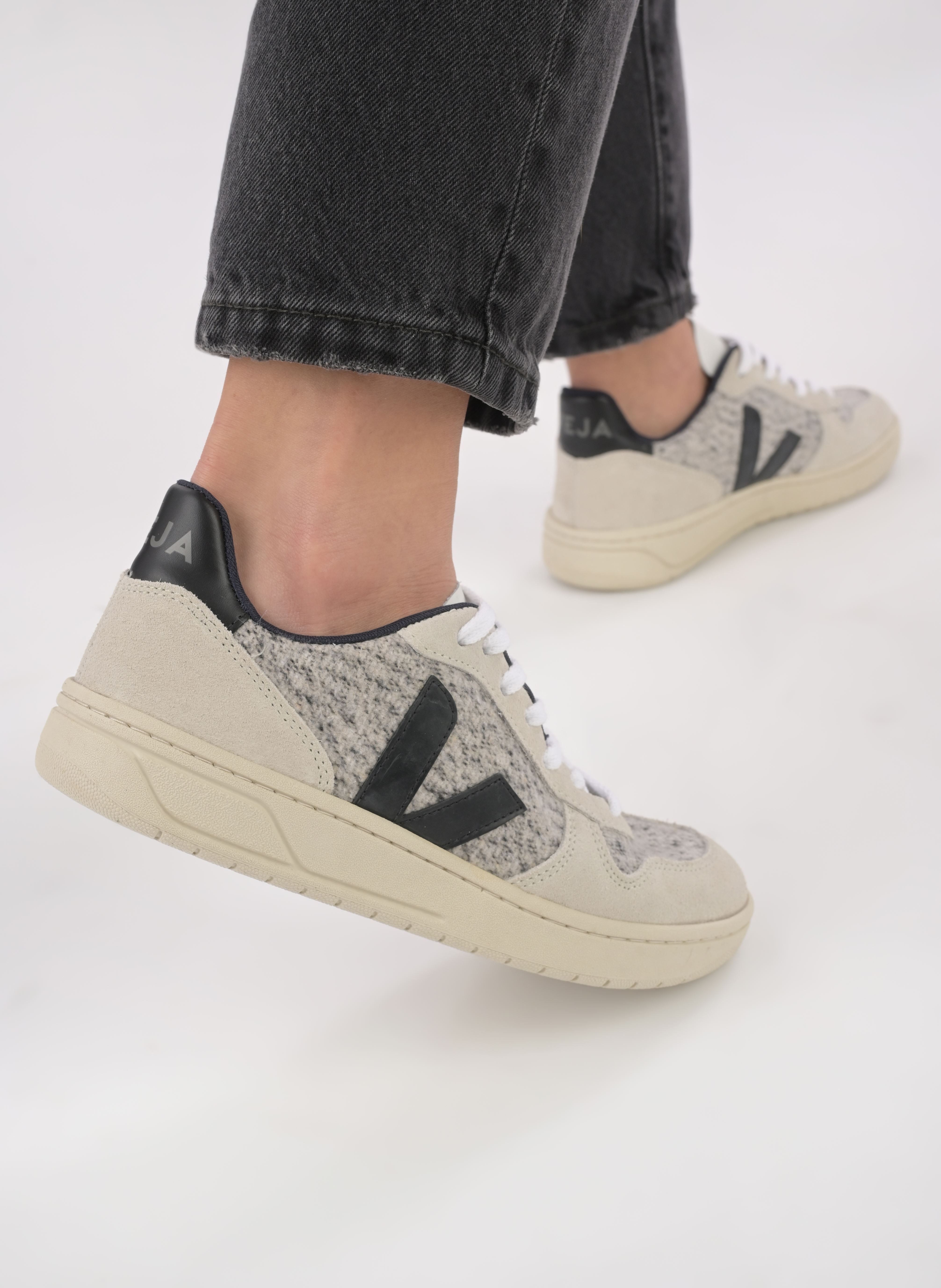 Baskets V-10 Flannel femme gris Veja Baskets V-10 Flannel femme gris Snow_Black