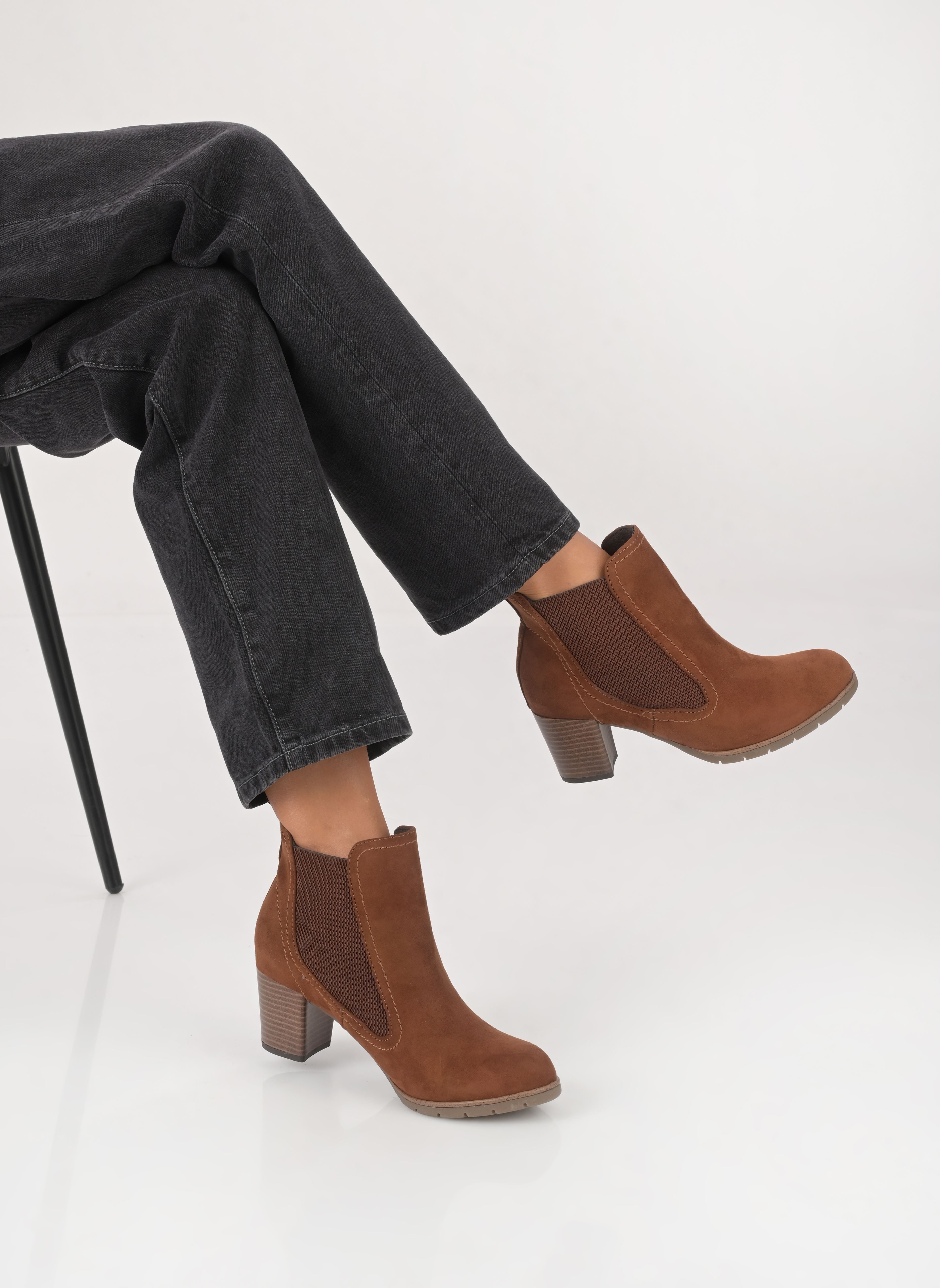 Geschnürte Stiefeletten 25355-21 damen braun Marco Tozzi Geschnürte Stiefeletten 25355-21 damen braun COGNAC
