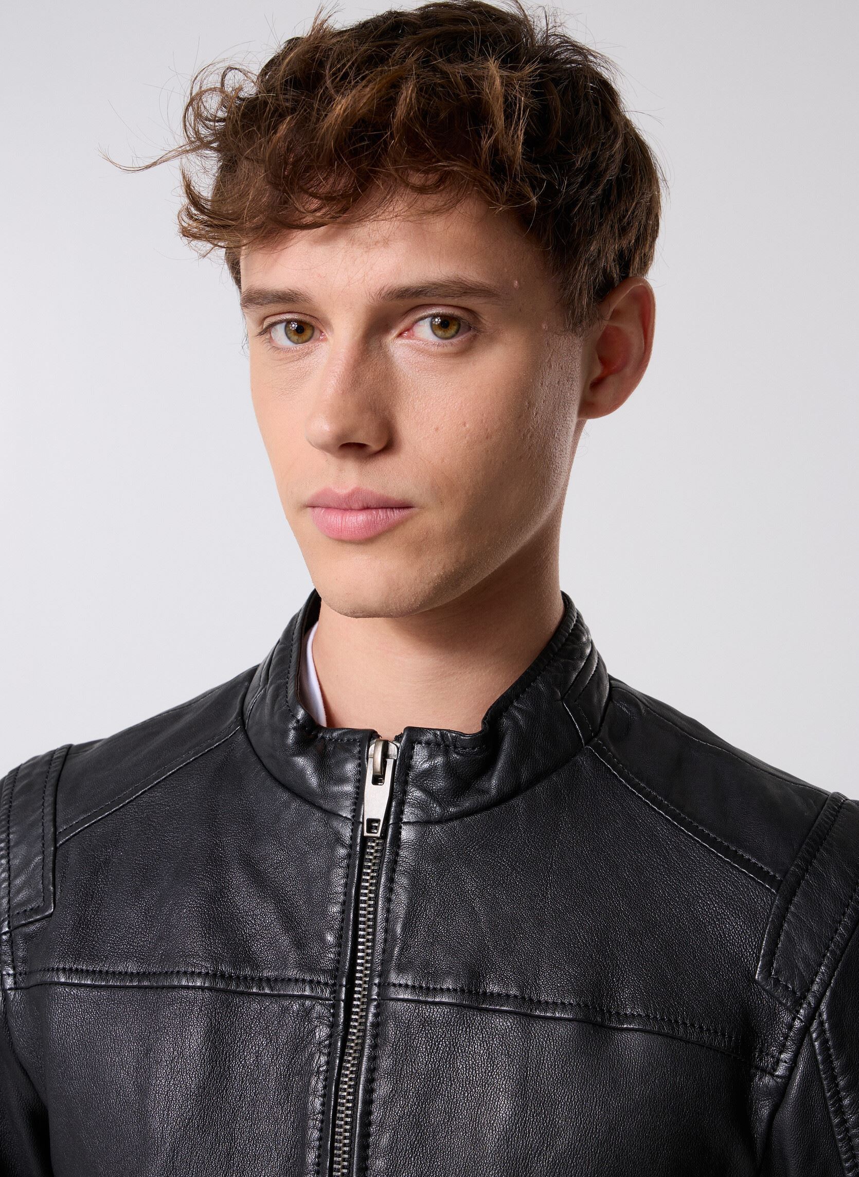 Vestes en cuir VOLGA cuir homme noir Marvin&Co Vestes en cuir VOLGA cuir homme noir Noir