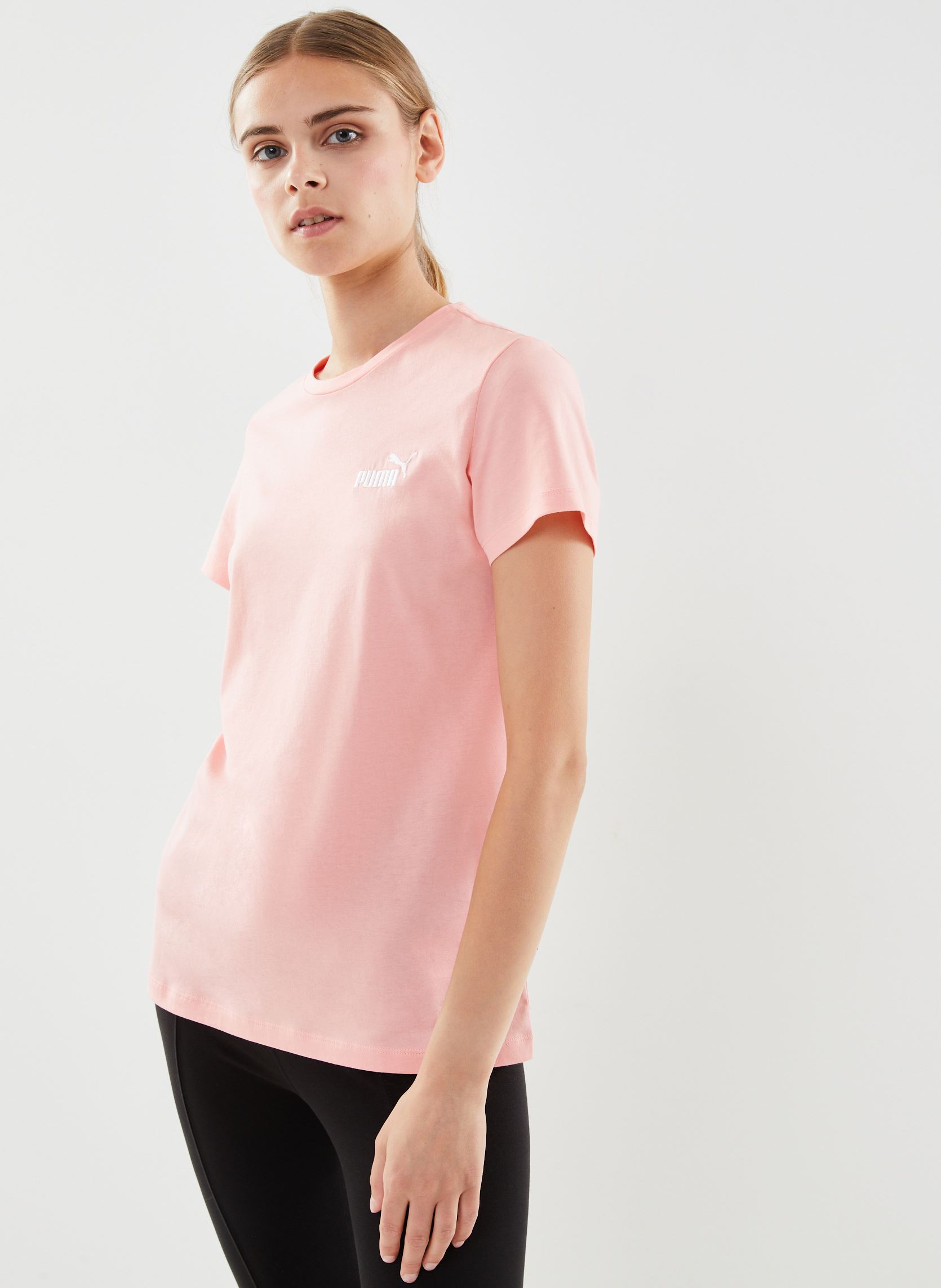 Vêtements Puma ESS+ Embroidery Tee pour Accessoires