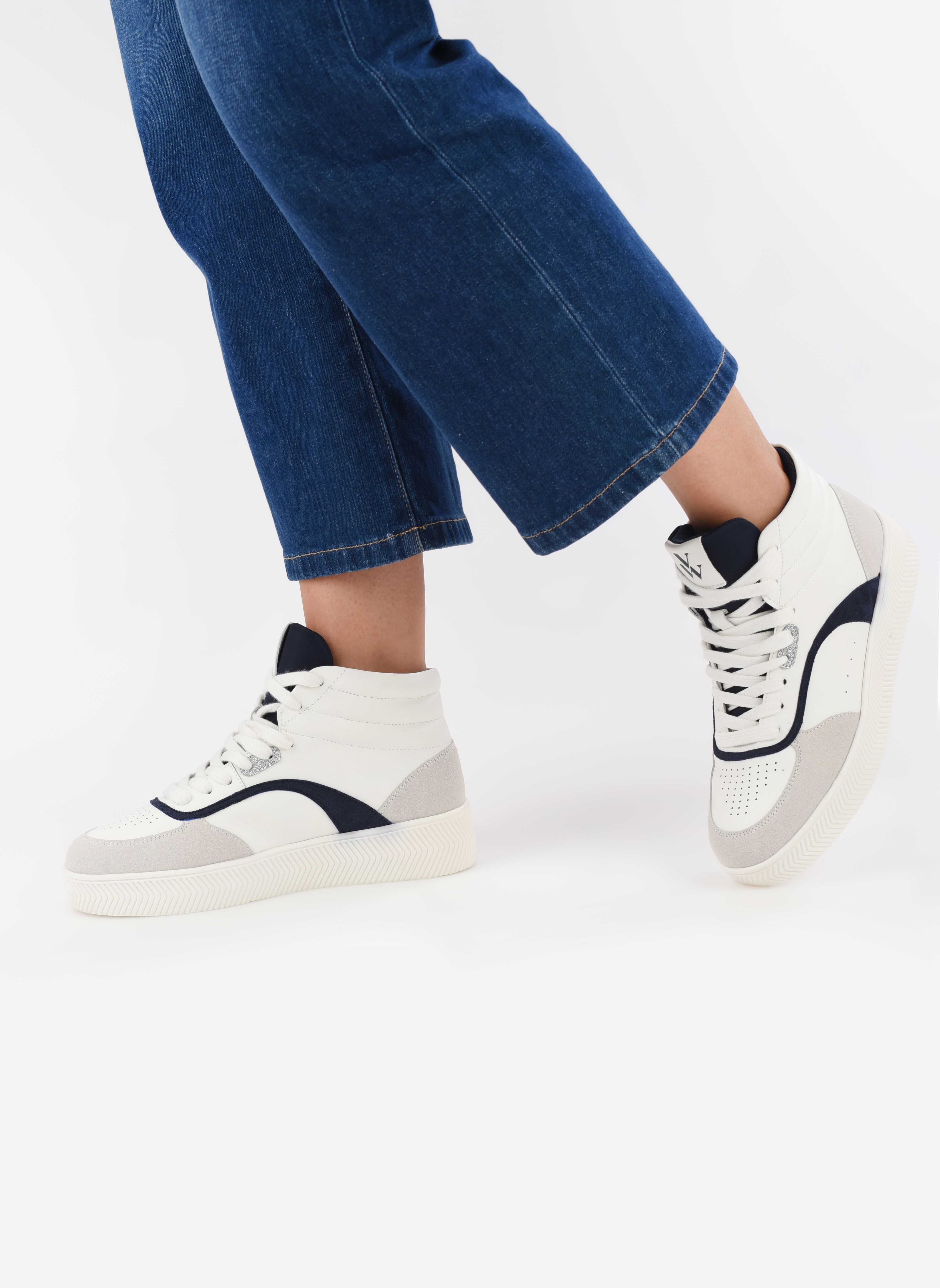 Knöchelhohe Sneaker BK2617 damen blau Vanessa Wu Knöchelhohe Sneaker BK2617 damen blau Bleu