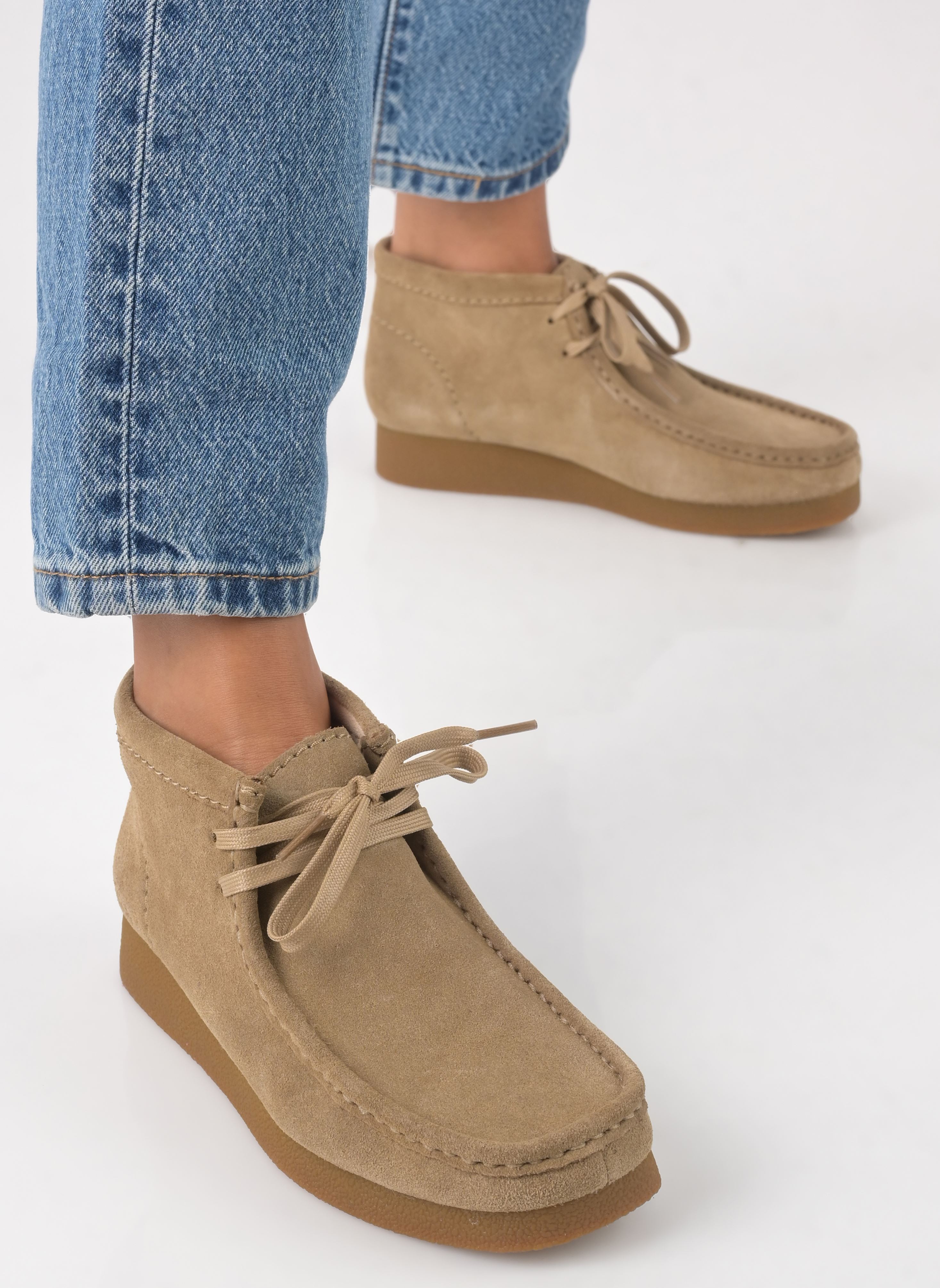 Baskets montantes WallabeeEVOBt 26174743 femme beige Clarks Baskets montantes WallabeeEVOBt 26174743 femme beige DARK SAND SUEDE