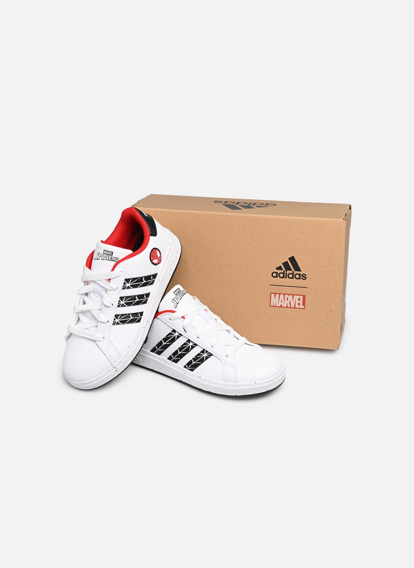 Baskets Grand Court Spider-Man K blanc adidas sportswear Baskets Grand Court Spider-Man K blanc FTWWHT/CBLACK/BETSCA
