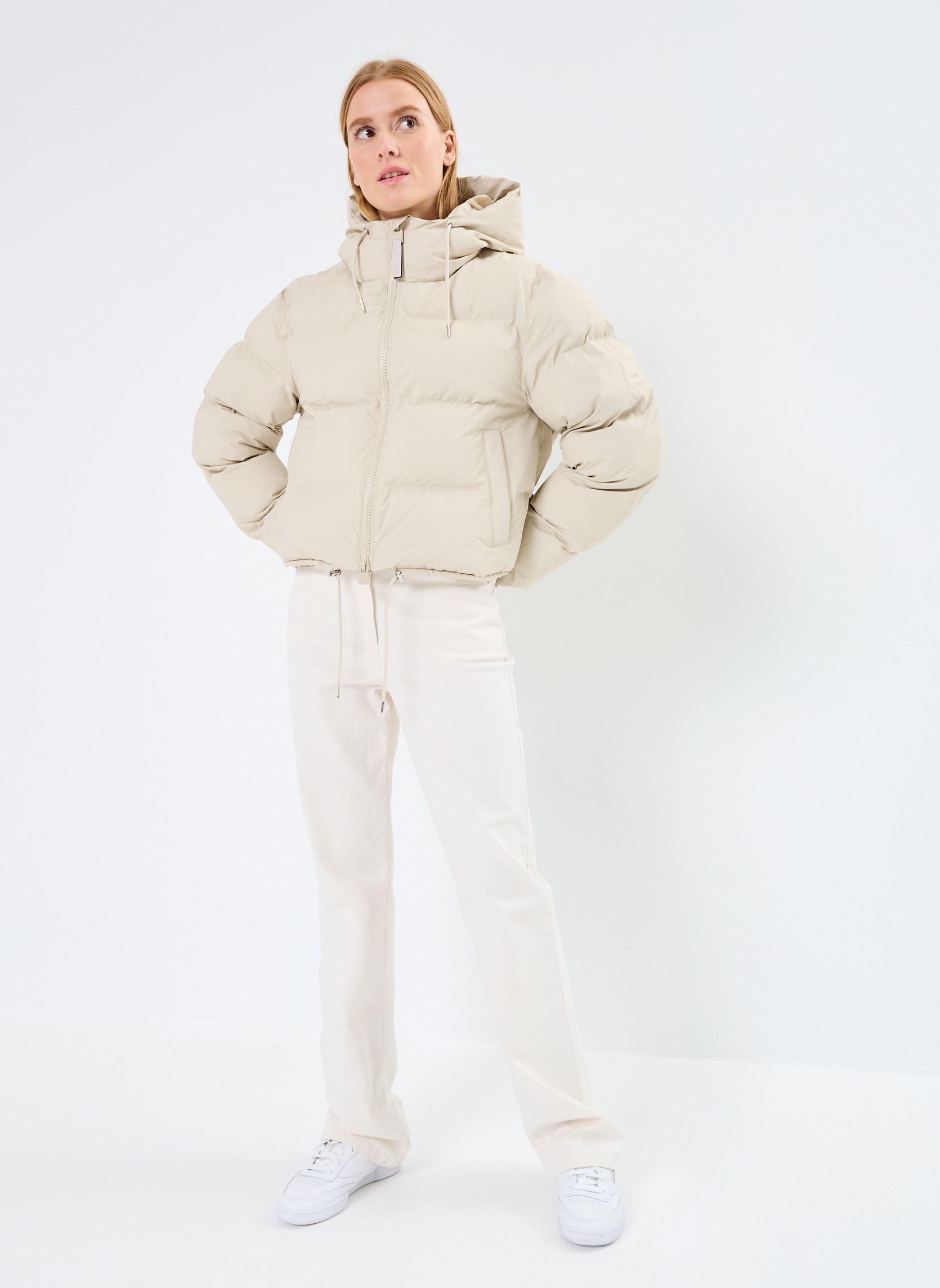 Doudounes Alta Short Puffer Jacket W3T3 femme beige Rains Doudounes Alta Short Puffer Jacket W3T3 femme beige DUNE