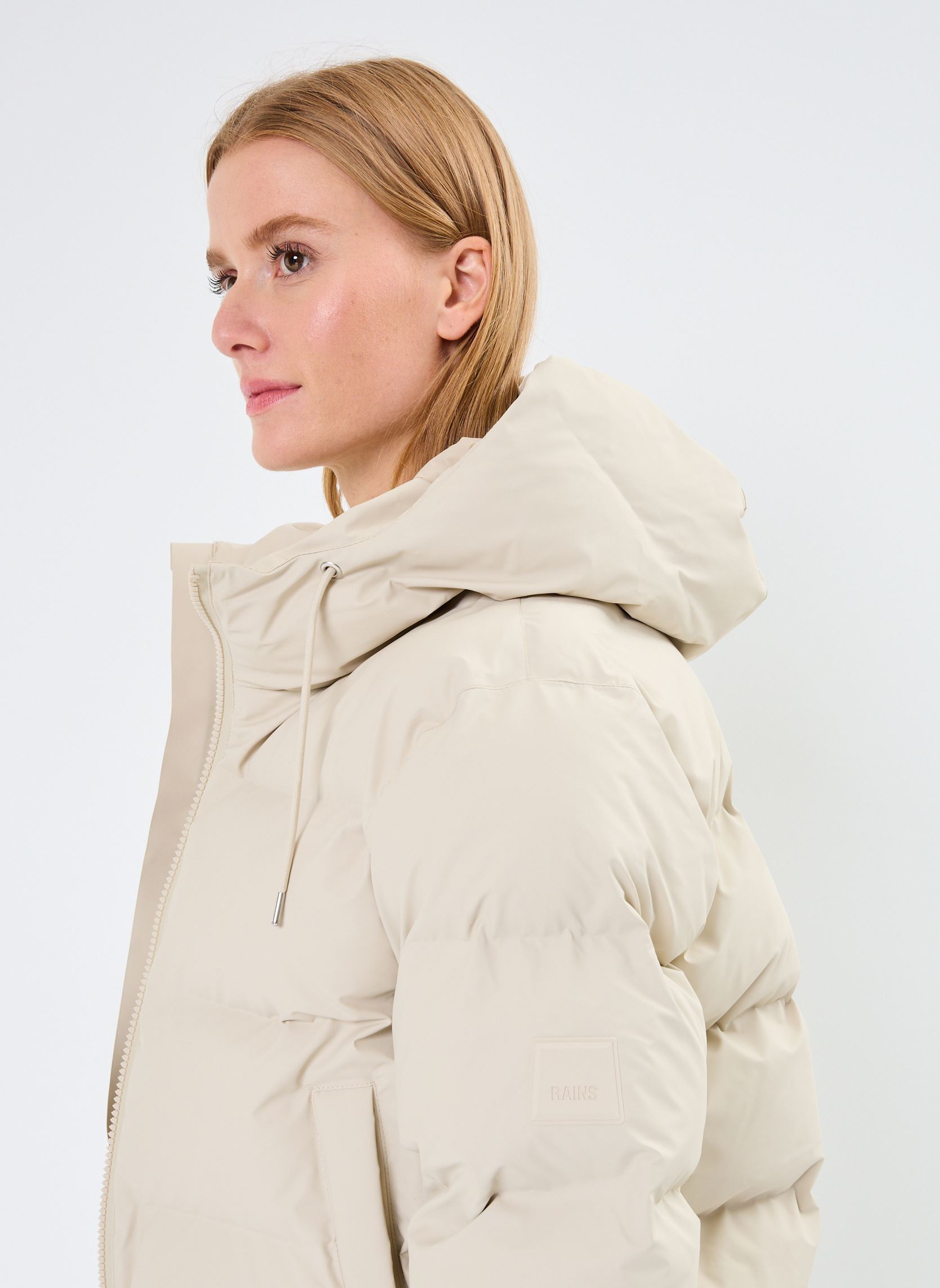 Doudounes Alta Short Puffer Jacket W3T3 femme beige Rains Doudounes Alta Short Puffer Jacket W3T3 femme beige DUNE