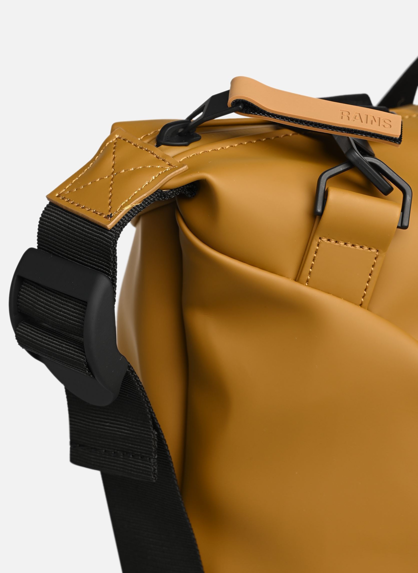 Reistassen Hilo Weekend Bag dames geel Rains Reistassen Hilo Weekend Bag dames geel DAWN