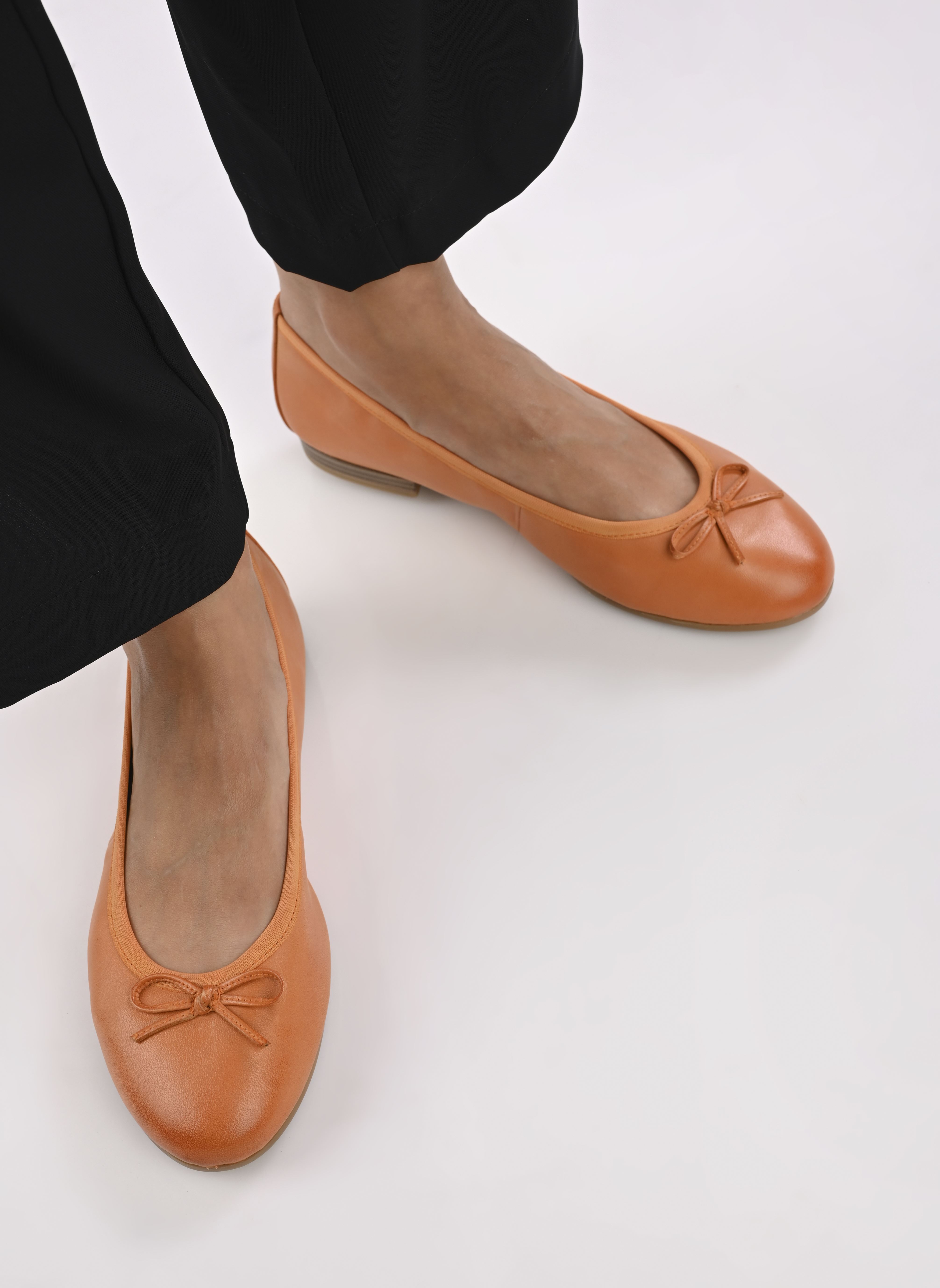 Ballerines classiques 22116-41 femme orange Tamaris Ballerines classiques 22116-41 femme orange ORANGE