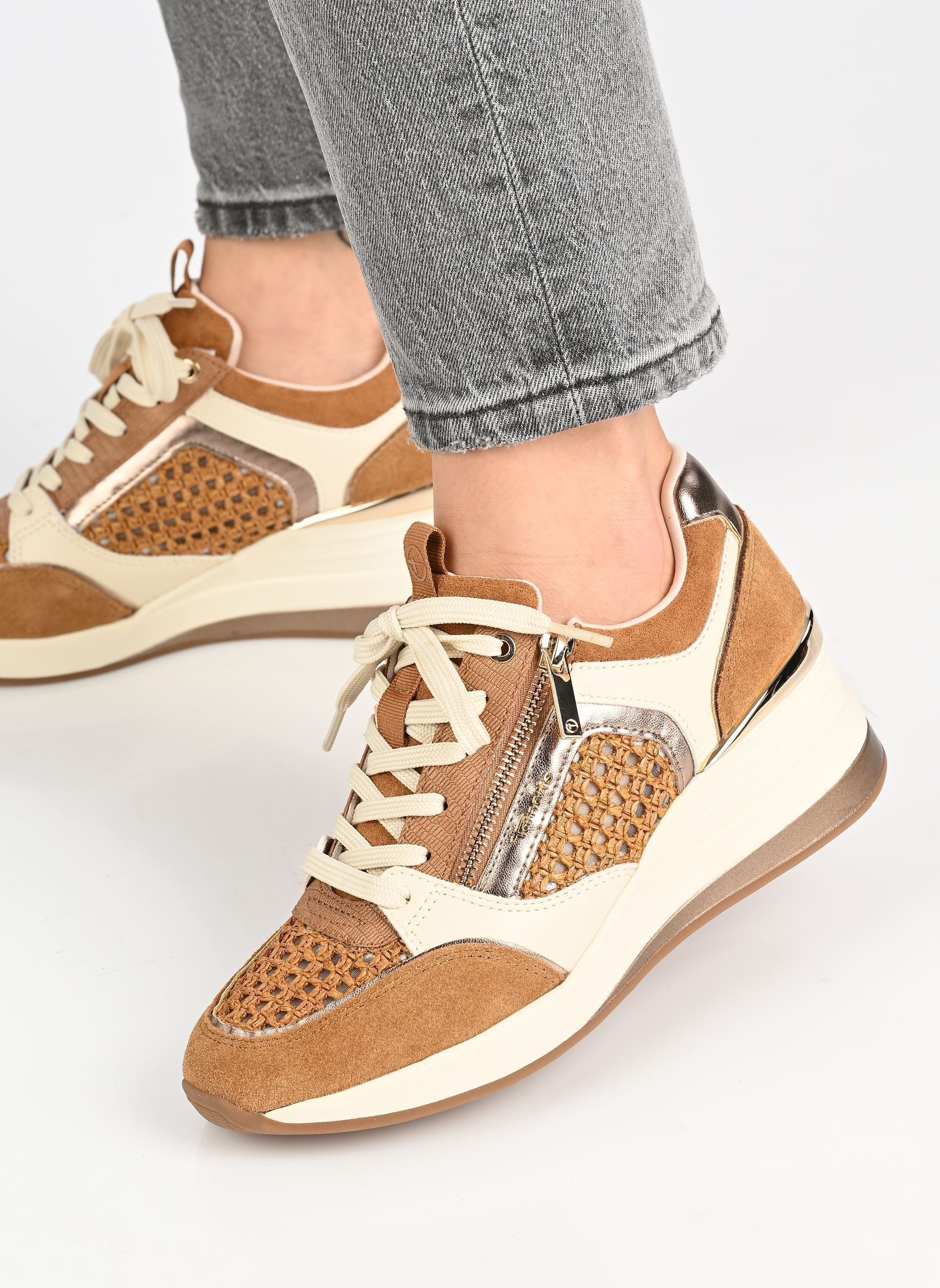 Baskets compensées 23703-41 femme marron Tamaris Baskets compensées 23703-41 femme marron CAMEL COMB