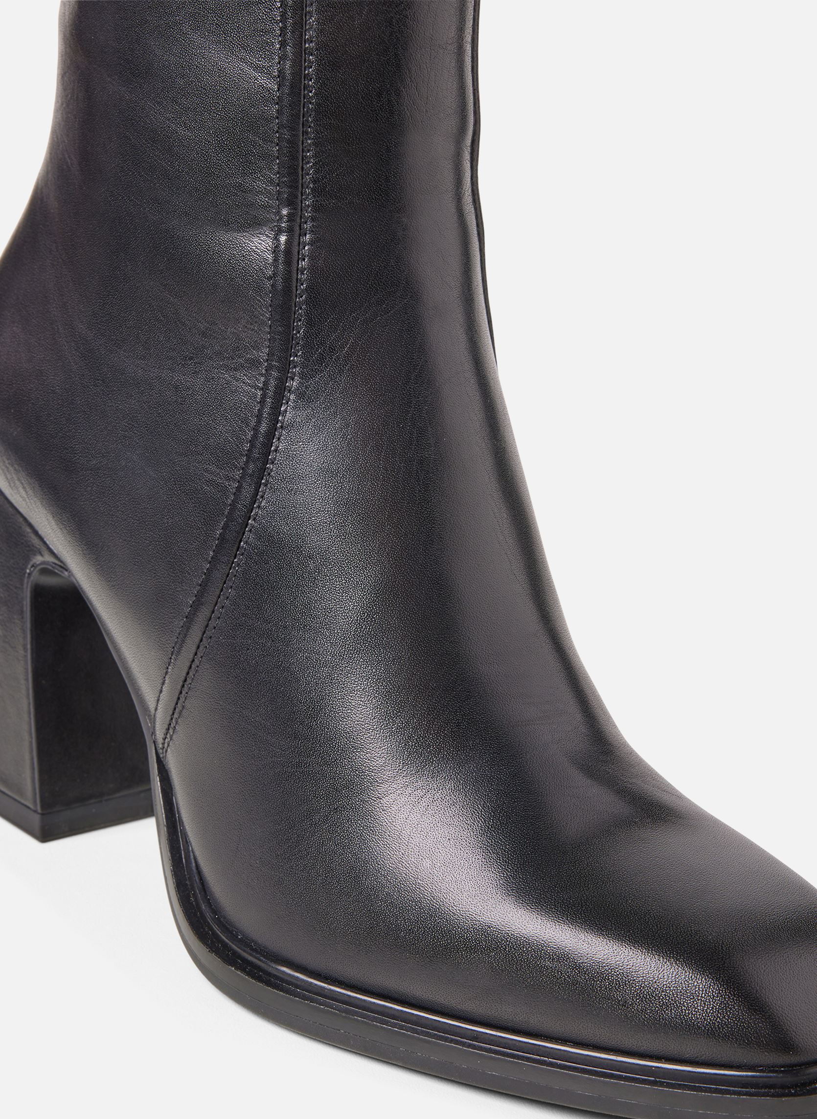 Enkellaarzen en boots 25388-41 dames zwart Tamaris Enkellaarzen en boots 25388-41 dames zwart BLACK