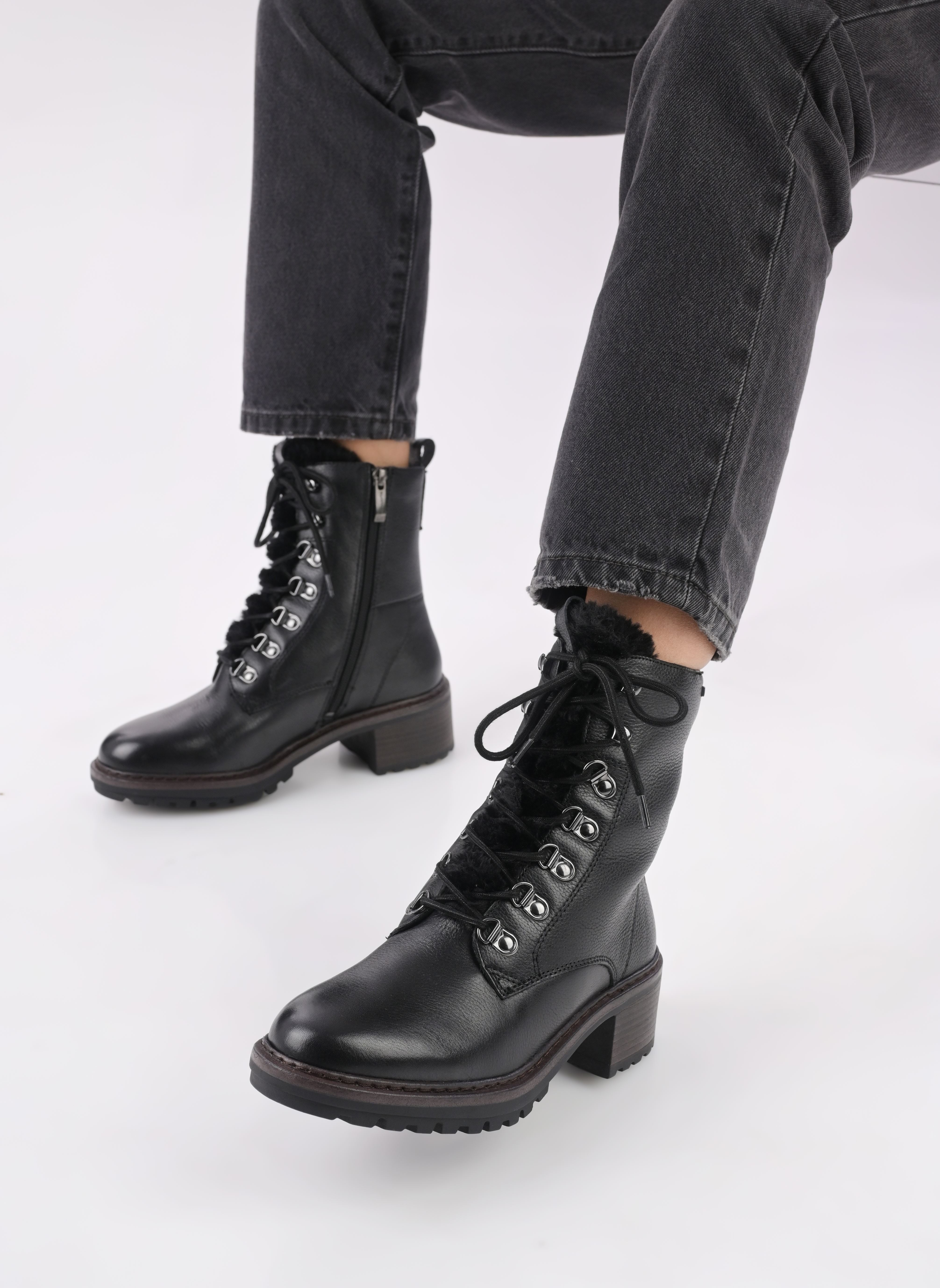 Veterlaarsjes 26293-41 dames zwart Tamaris Veterlaarsjes 26293-41 dames zwart BLACK