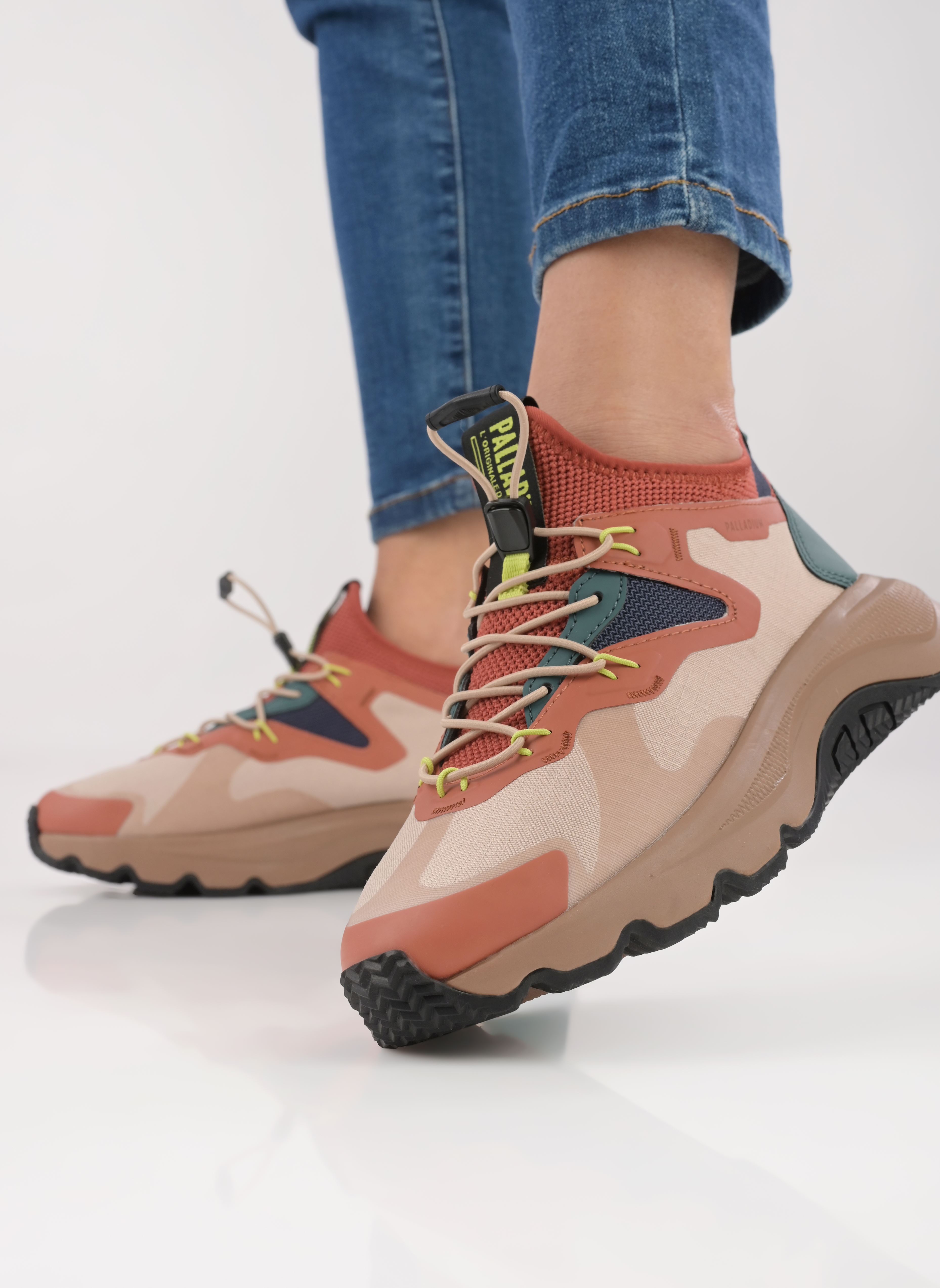 Baskets THUNDER LO W femme multicolore Palladium Baskets THUNDER LO W femme multicolore GINGER SPICE