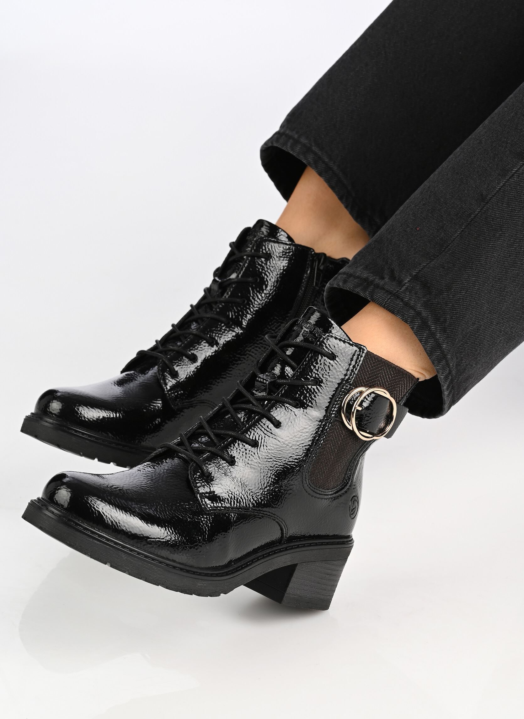 Bottines à lacets D1A72 femme noir Remonte Bottines à lacets D1A72 femme noir BLACK/BRAUN-SCHWARZ