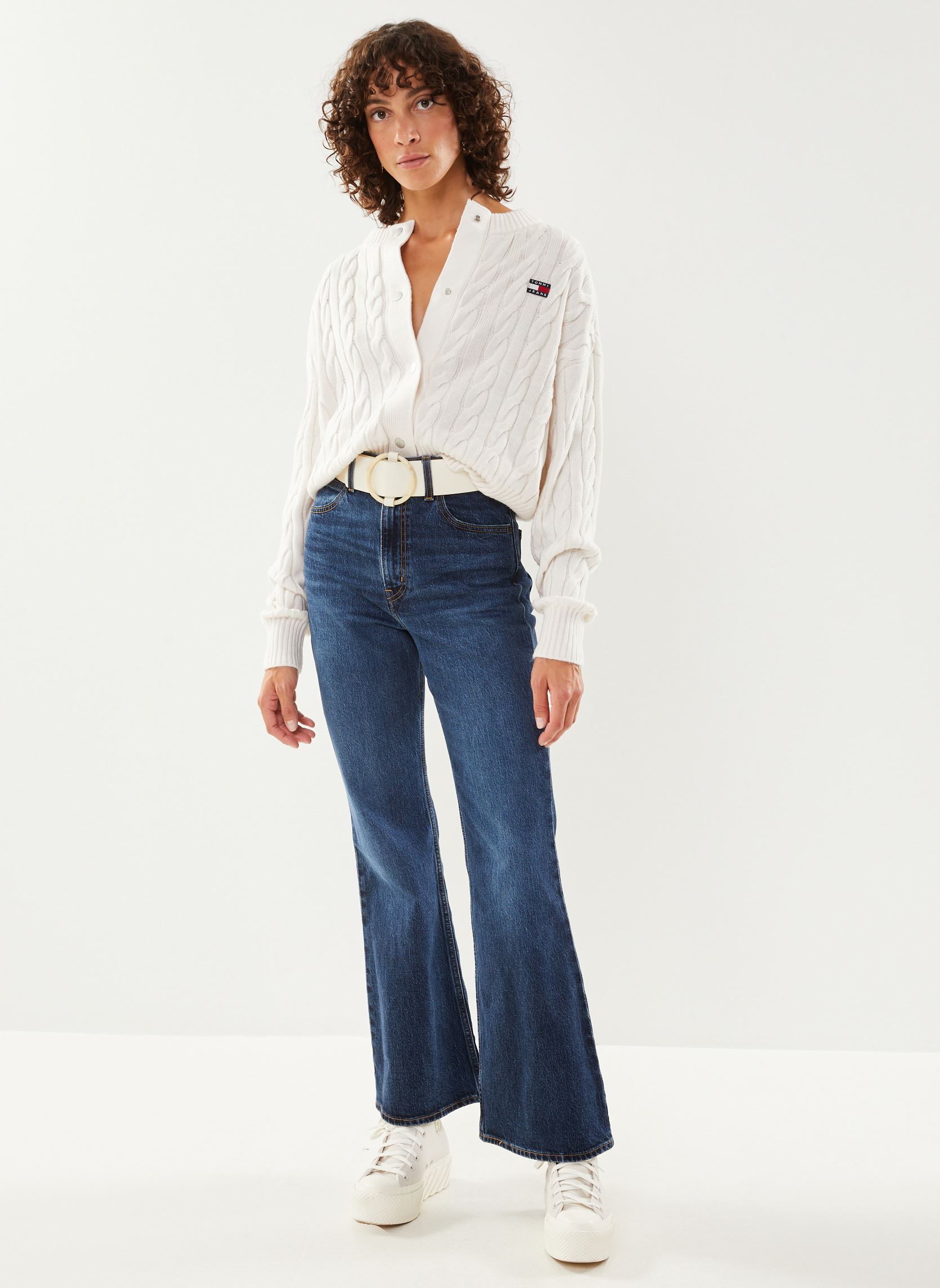 Vesten Tjw Badge Cable Cardigan dames wit Tommy Jeans Vesten Tjw Badge Cable Cardigan dames wit ANCIENT WHITE