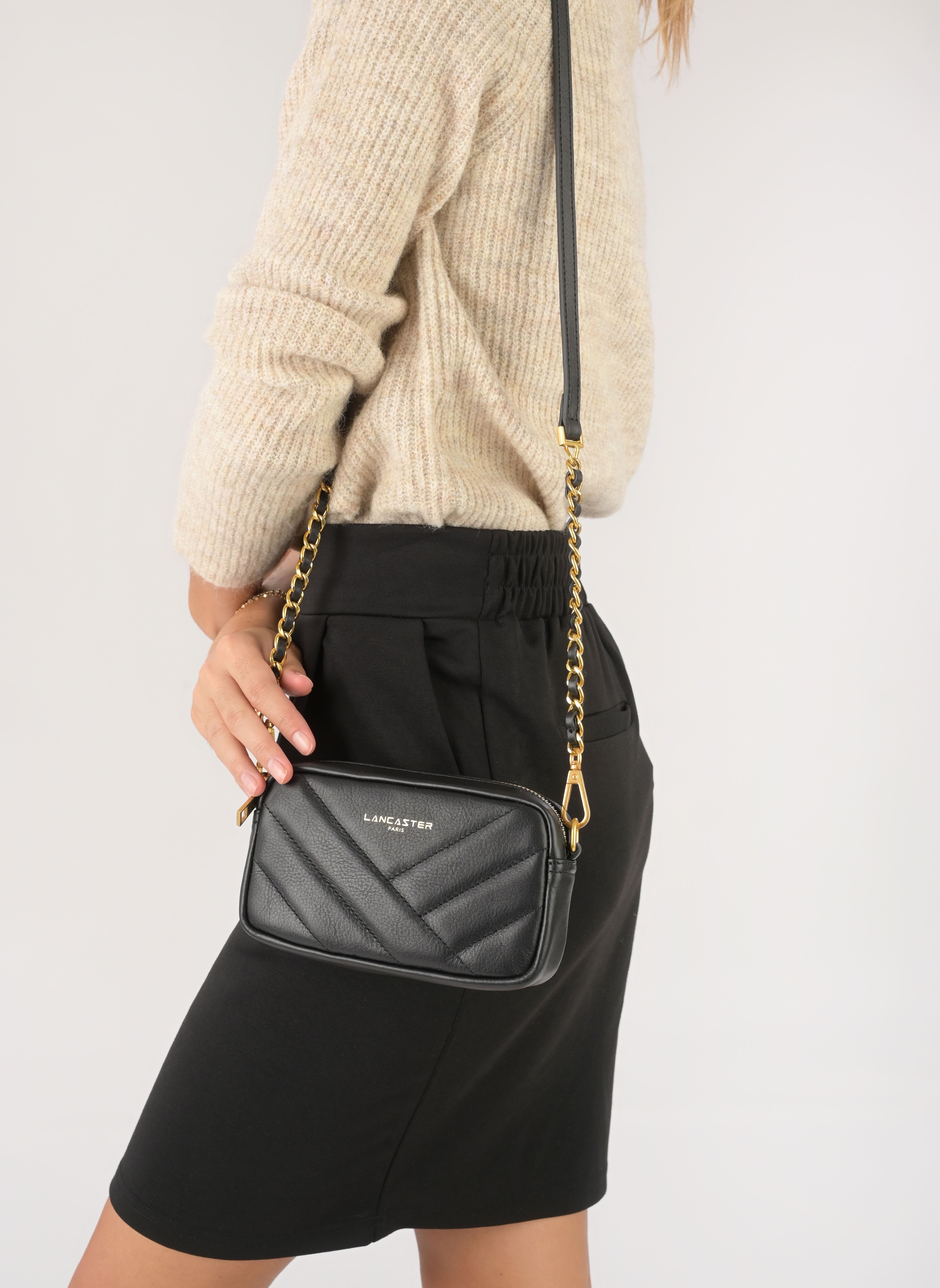 Clutches Pochette smartphone Zippée Mini Soft Mat damen schwarz Lancaster Clutches Pochette smartphone Zippée Mini Soft Mat damen schwarz NOIR
