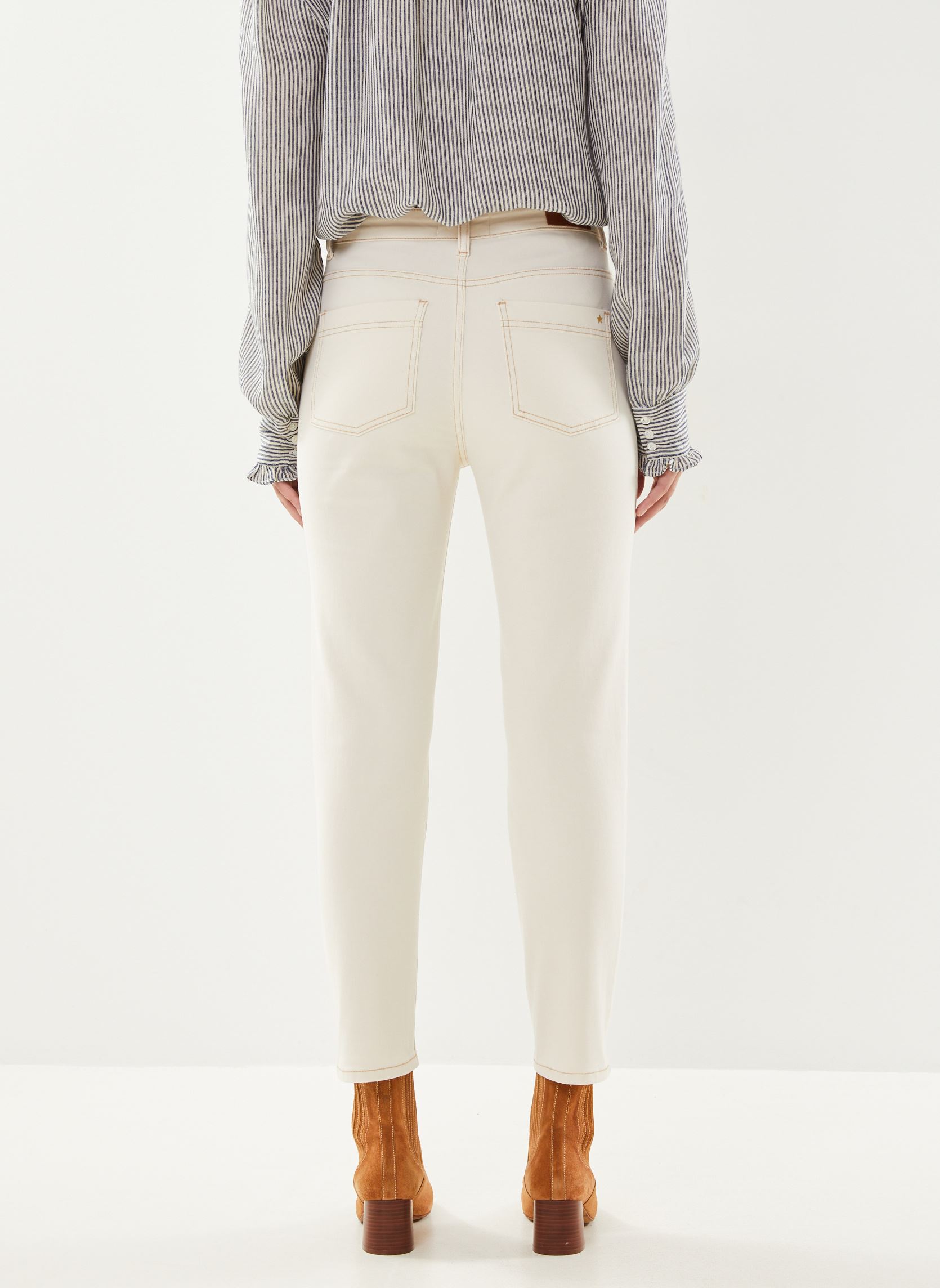 Rechte jeans / Straight Leg Jeans Brieg B dames beige La Petite Etoile Rechte jeans / Straight Leg Jeans Brieg B dames beige Beige