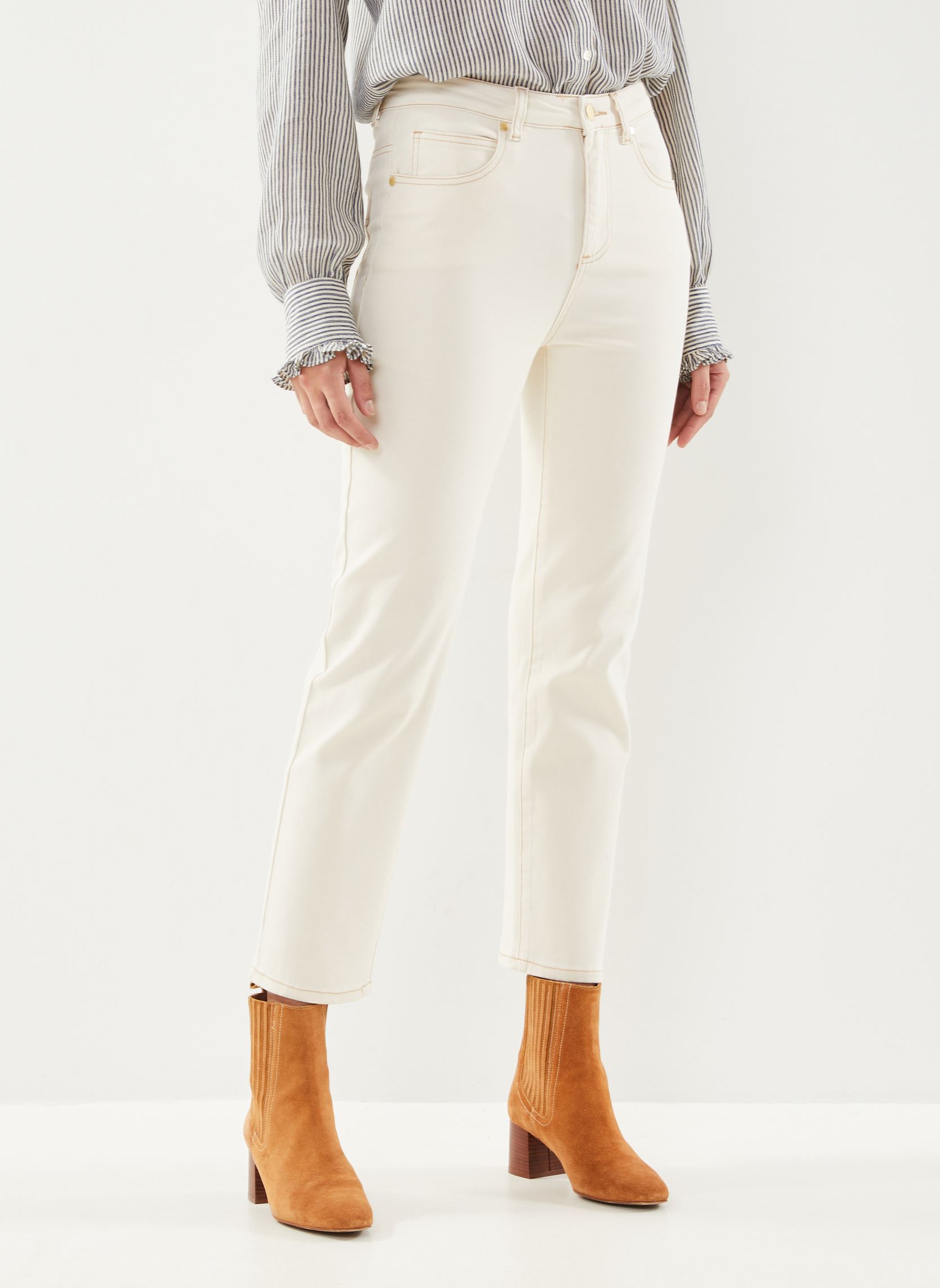Rechte jeans / Straight Leg Jeans Brieg B dames beige La Petite Etoile Rechte jeans / Straight Leg Jeans Brieg B dames beige Beige