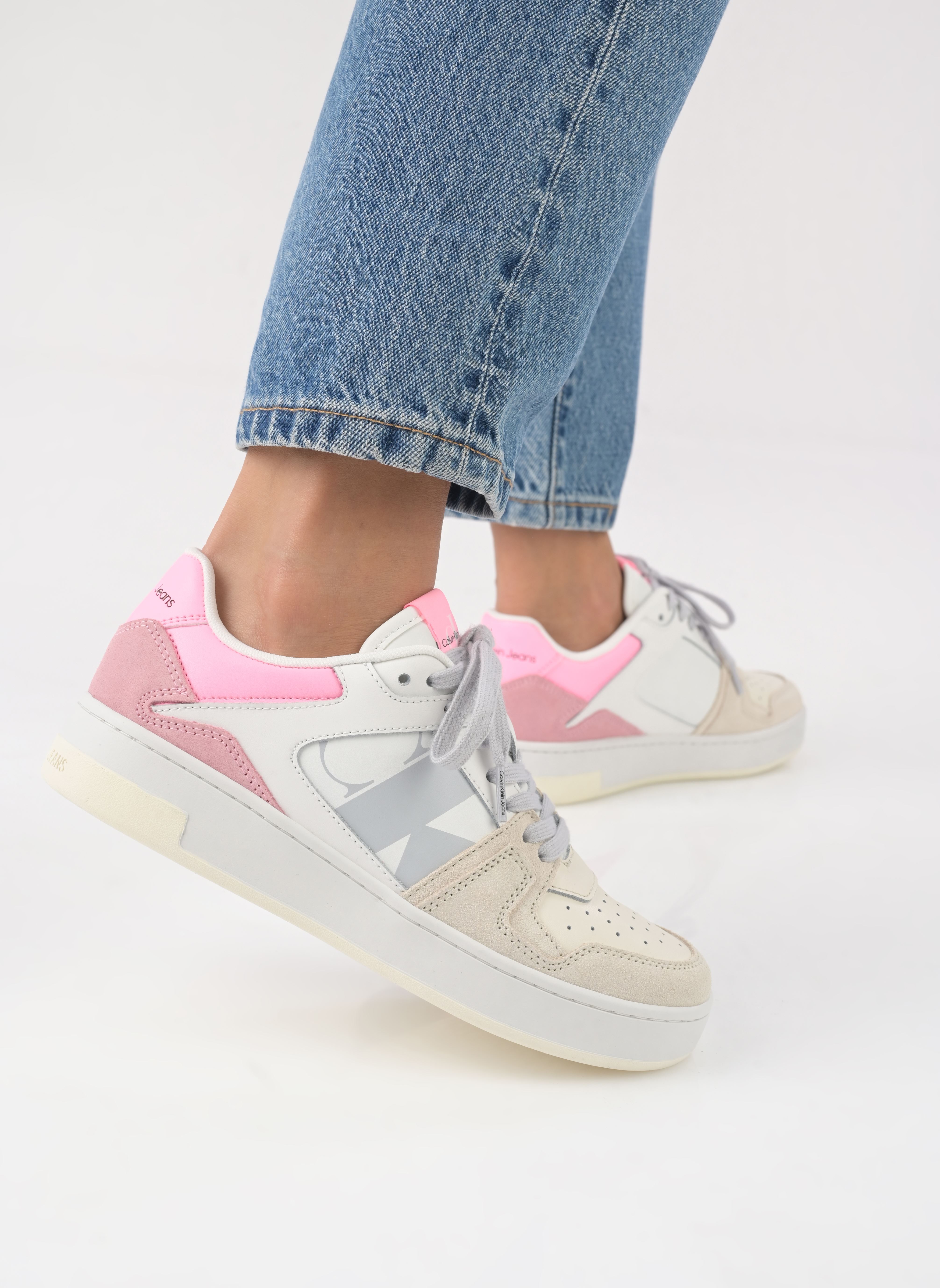 Niedrige Sneaker BASKET CUPSOLE LACEUP MIX LTH WN damen weiß Calvin Klein Niedrige Sneaker BASKET CUPSOLE LACEUP MIX LTH WN damen weiß BRIGHT WHITE/COTTON CANDY
