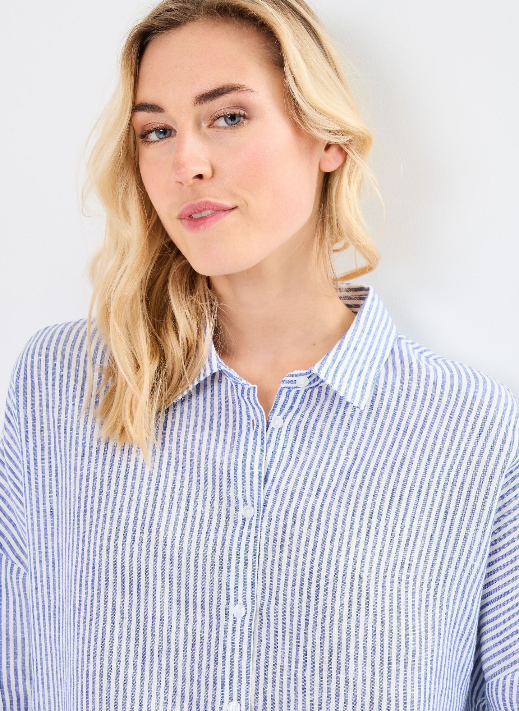 Chemises manches longues CLAUDY lin femme bleu Georgia Rose Chemises manches longues CLAUDY lin femme bleu DENIM MOYEN