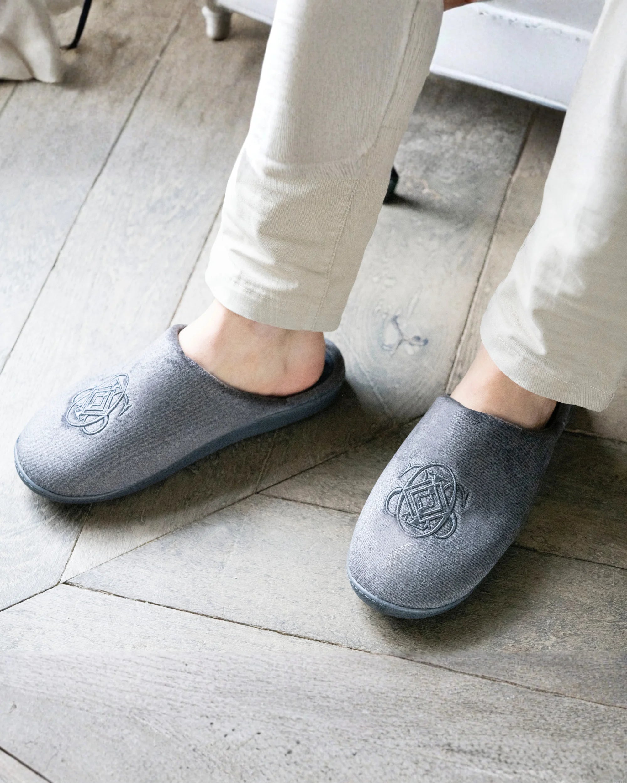 Chaussons Chaussons mules Homme Marine homme gris Isotoner Chaussons Chaussons mules Homme Marine homme gris Gris chiné