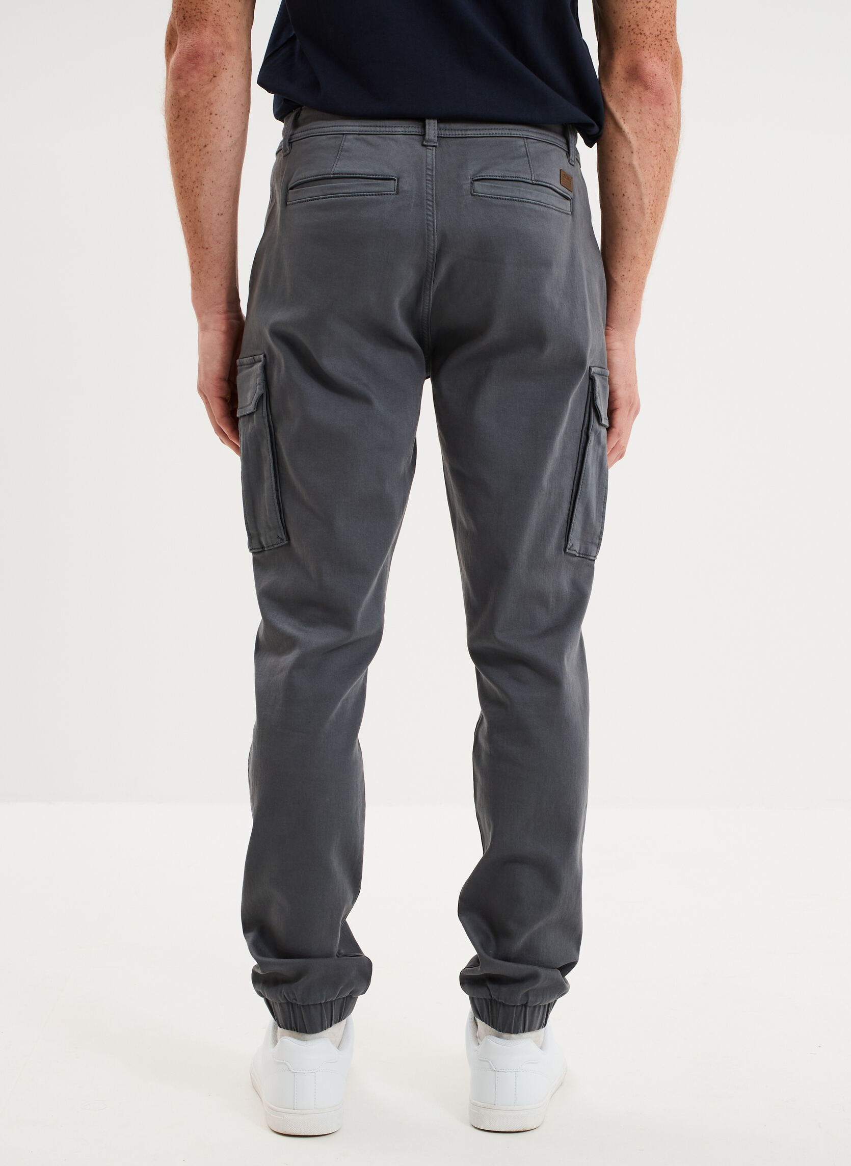 Pantalons droits Pantalon - CRE1_PARFAIT homme gris CREEKS Pantalons droits Pantalon - CRE1_PARFAIT homme gris Gris