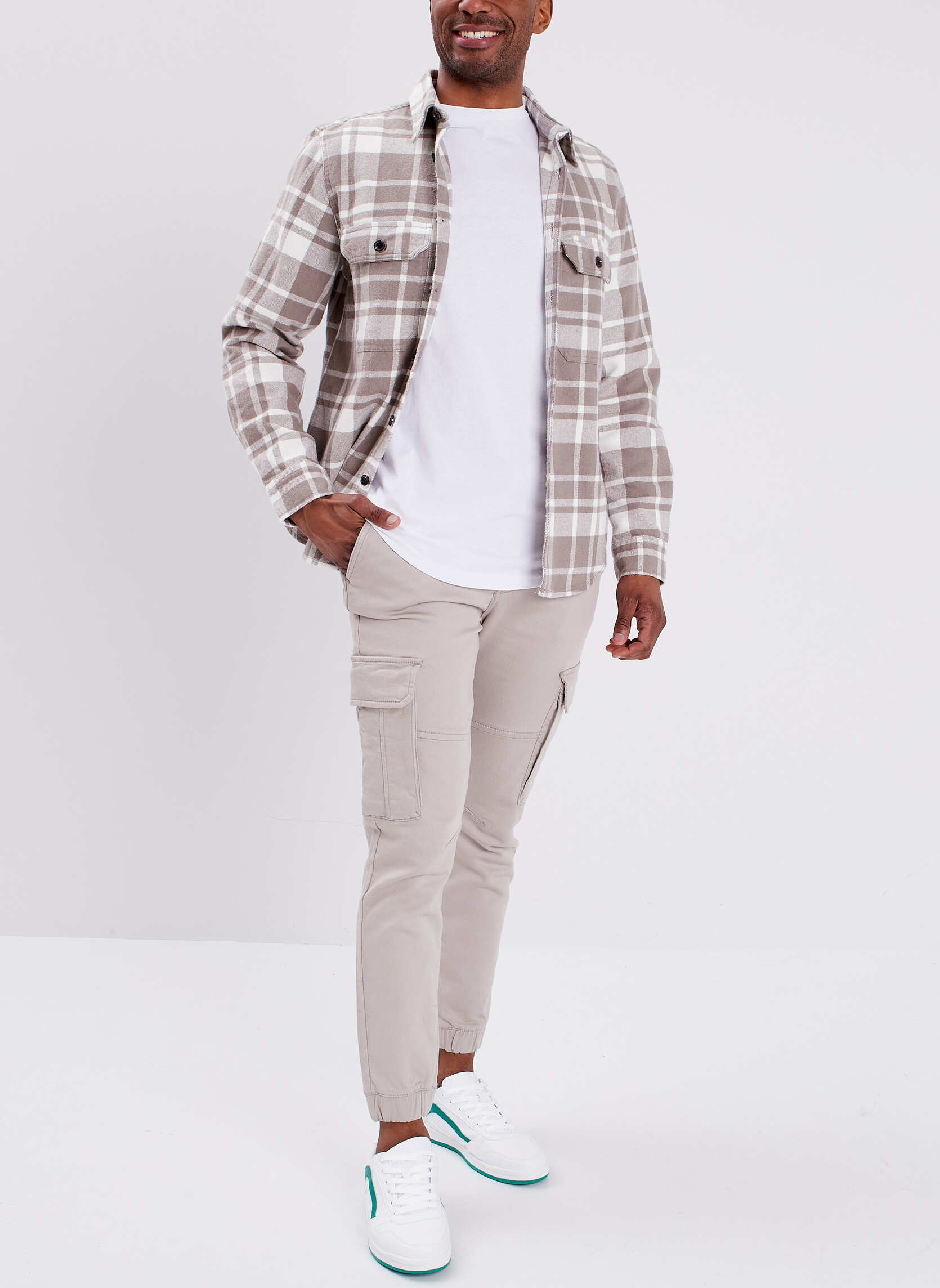 Pantalons droits CRE1_PARFAIT homme beige CREEKS Pantalons droits CRE1_PARFAIT homme beige Beige