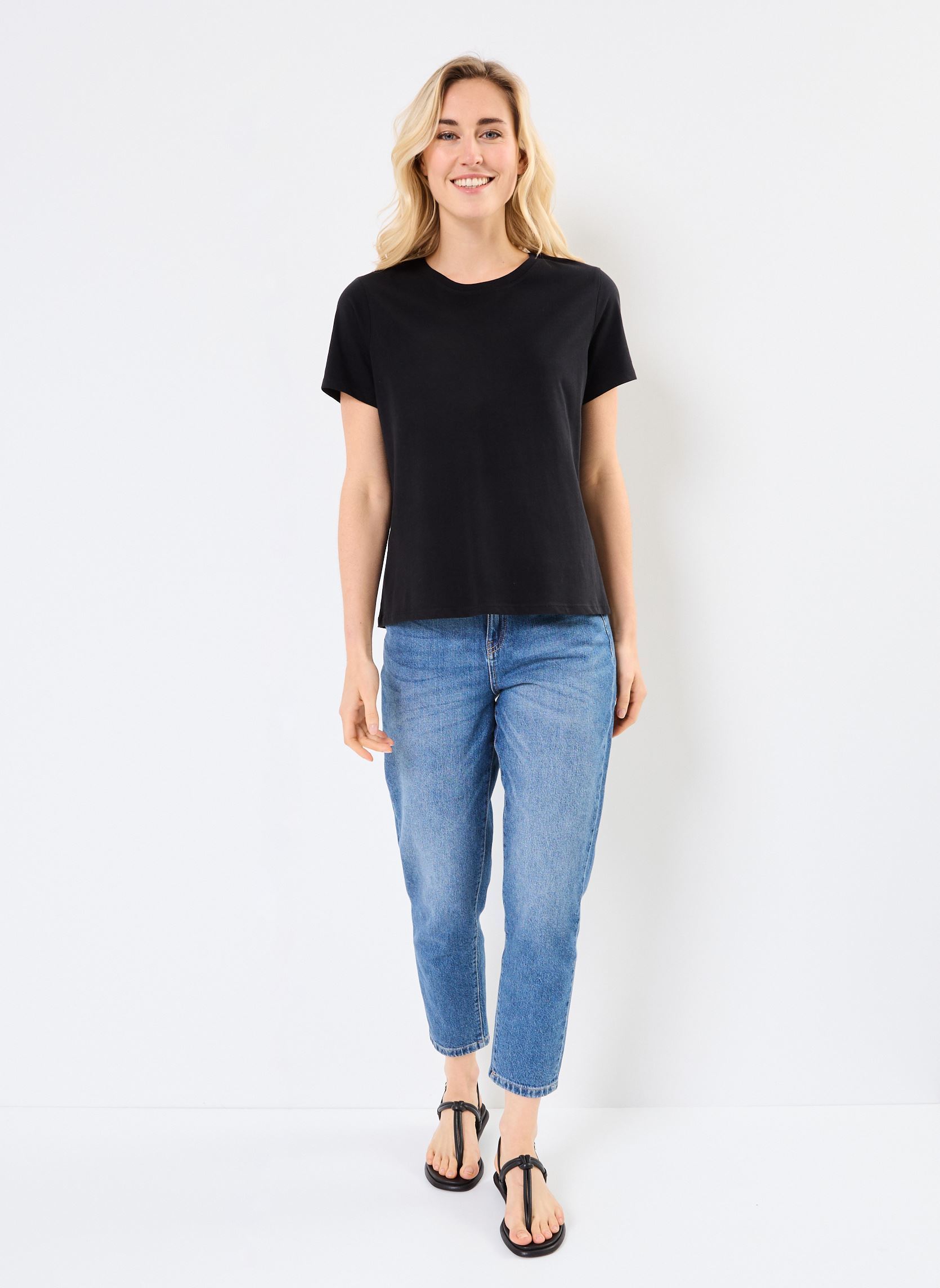 Tee-shirts manches courtes CARINE femme noir Georgia Rose Tee-shirts manches courtes CARINE femme noir BLACK BEAUTY