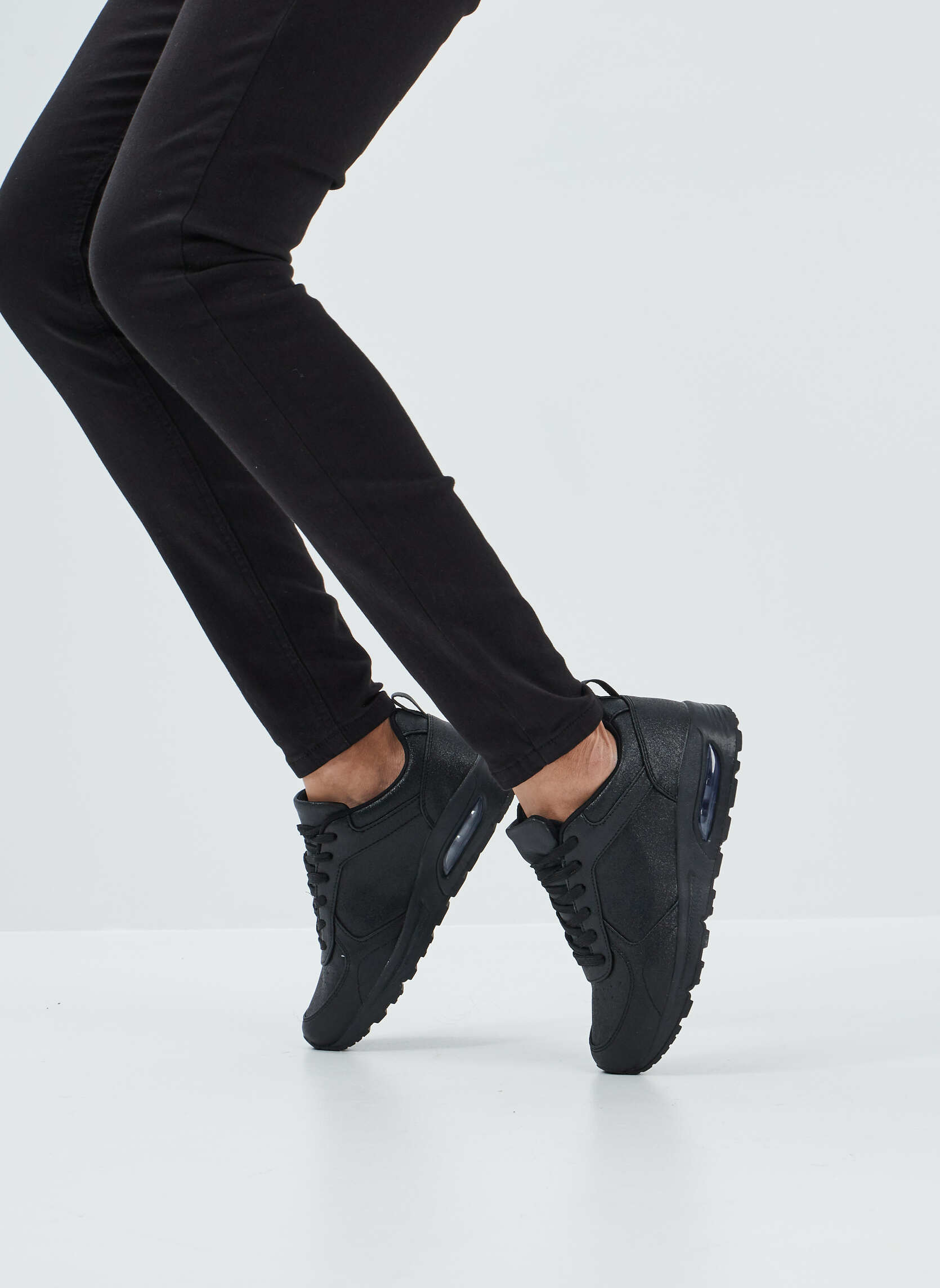 Baskets basses RUDY_S_F_RUN_212 femme noir LIBERTO Baskets basses RUDY_S_F_RUN_212 femme noir Noir