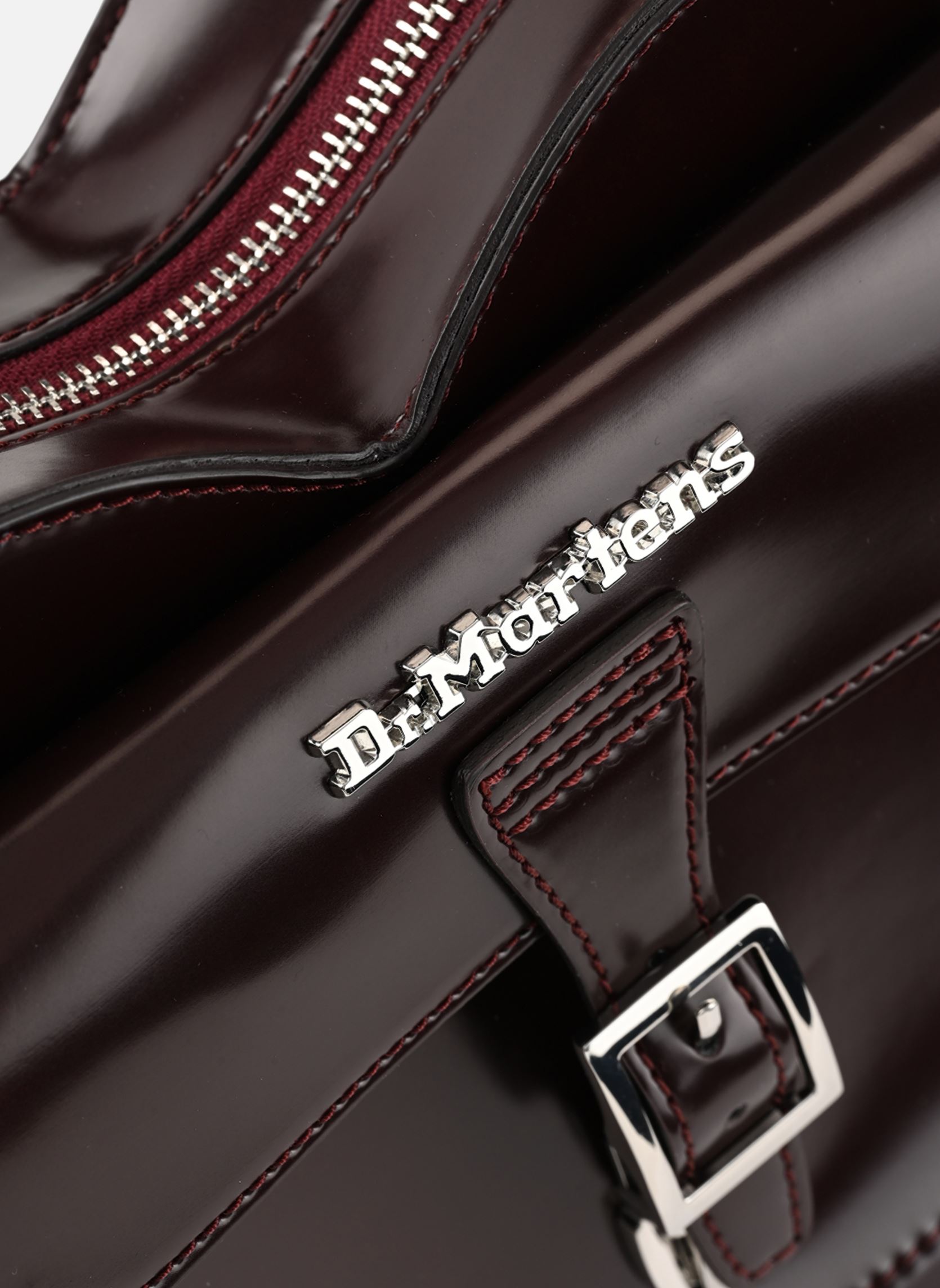 Umhängetaschen Heart Backpack bordeaux Dr. Martens Umhängetaschen Heart Backpack bordeaux CHERRY RED OXFORD RUB OFF