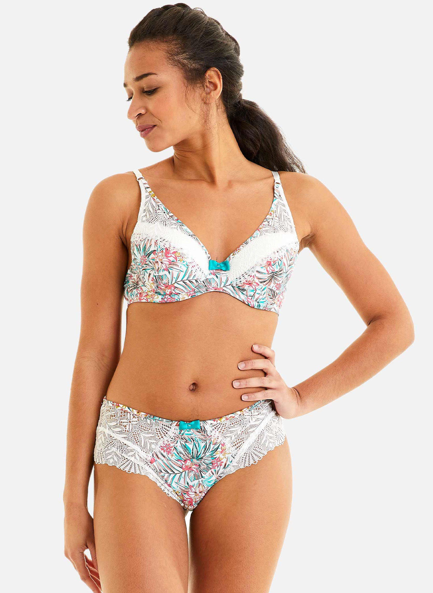 Brassières Soutien-gorge ampliforme coque moulée turquoise Ukulele femme bleu Pomm'Poire Brassières Soutien-gorge ampliforme coque moulée turquoise Ukulele femme bleu Bleu