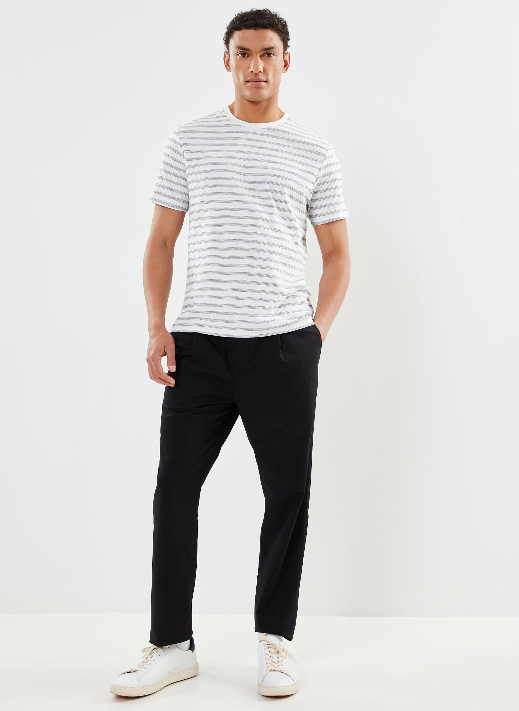 Tee-shirts manches courtes CTHOMAS mariniere homme bleu Marvin&Co Tee-shirts manches courtes CTHOMAS mariniere homme bleu SKY CAPTAIN