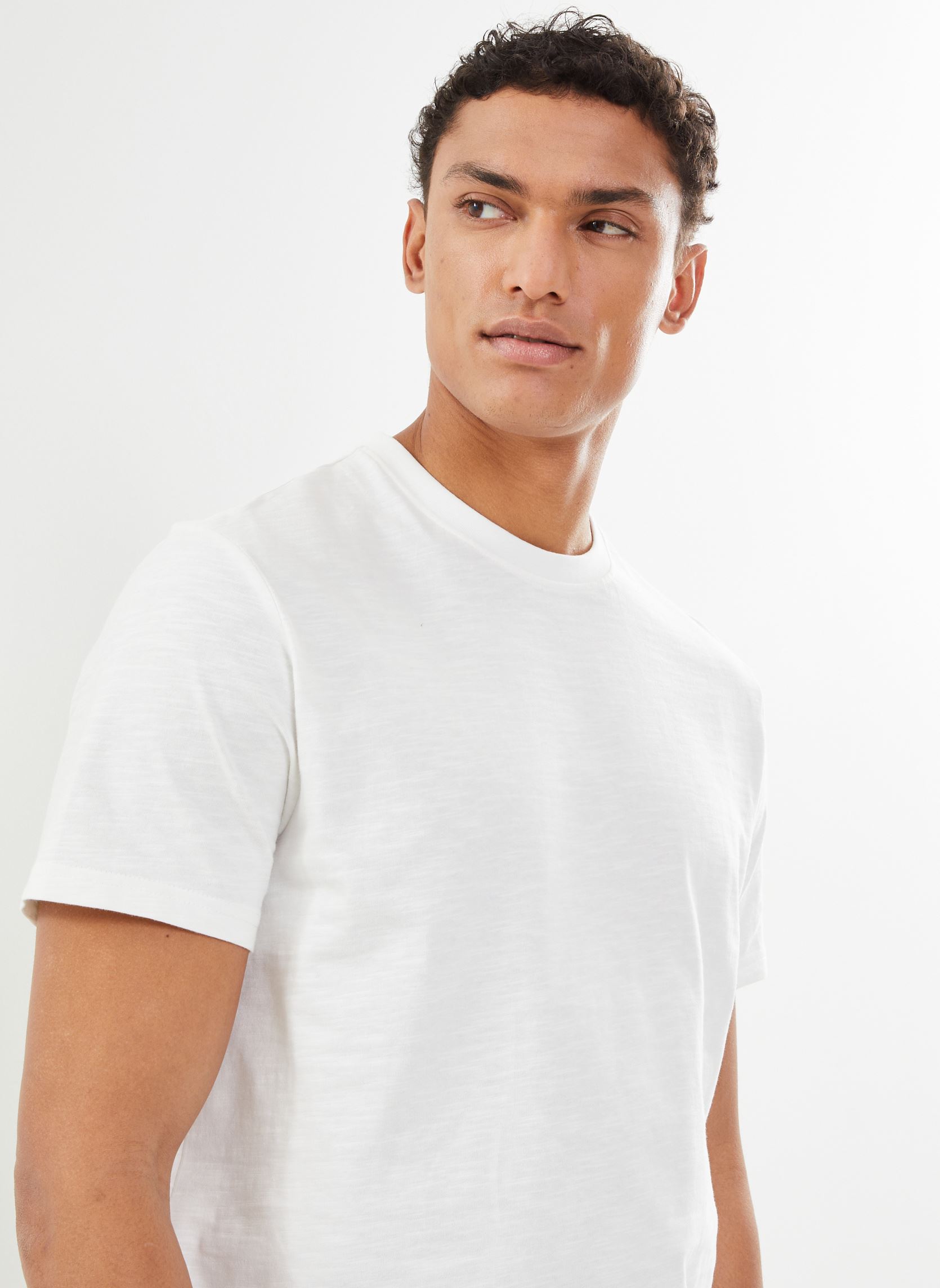 Tee-shirts manches courtes CJULIEN homme blanc Marvin&Co Tee-shirts manches courtes CJULIEN homme blanc COCONUT MILK